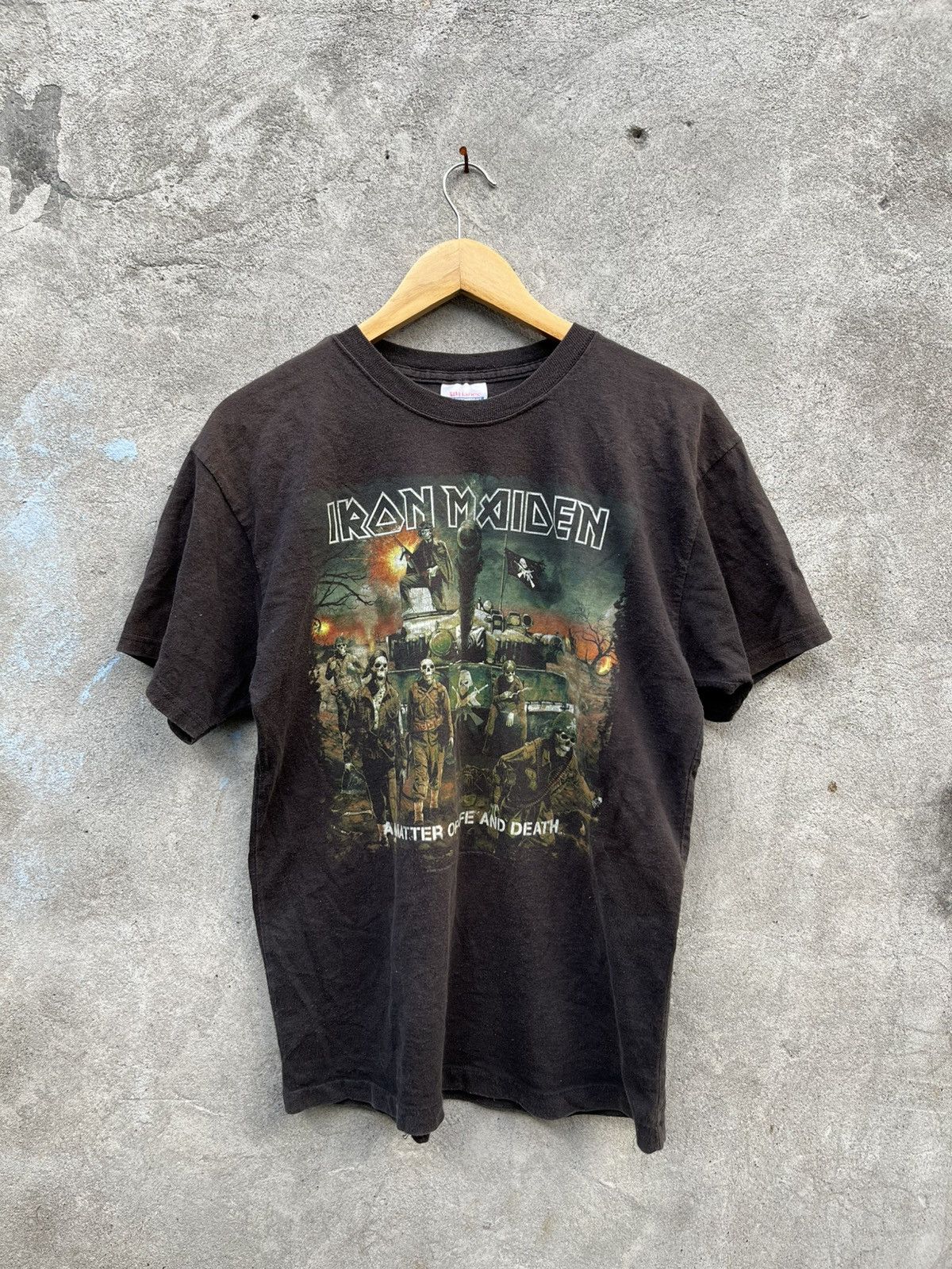 Vintage Vintage 2006 Iron Maiden Life and Death Size US XL / EU 56 / 4 - 1 Thumbnail