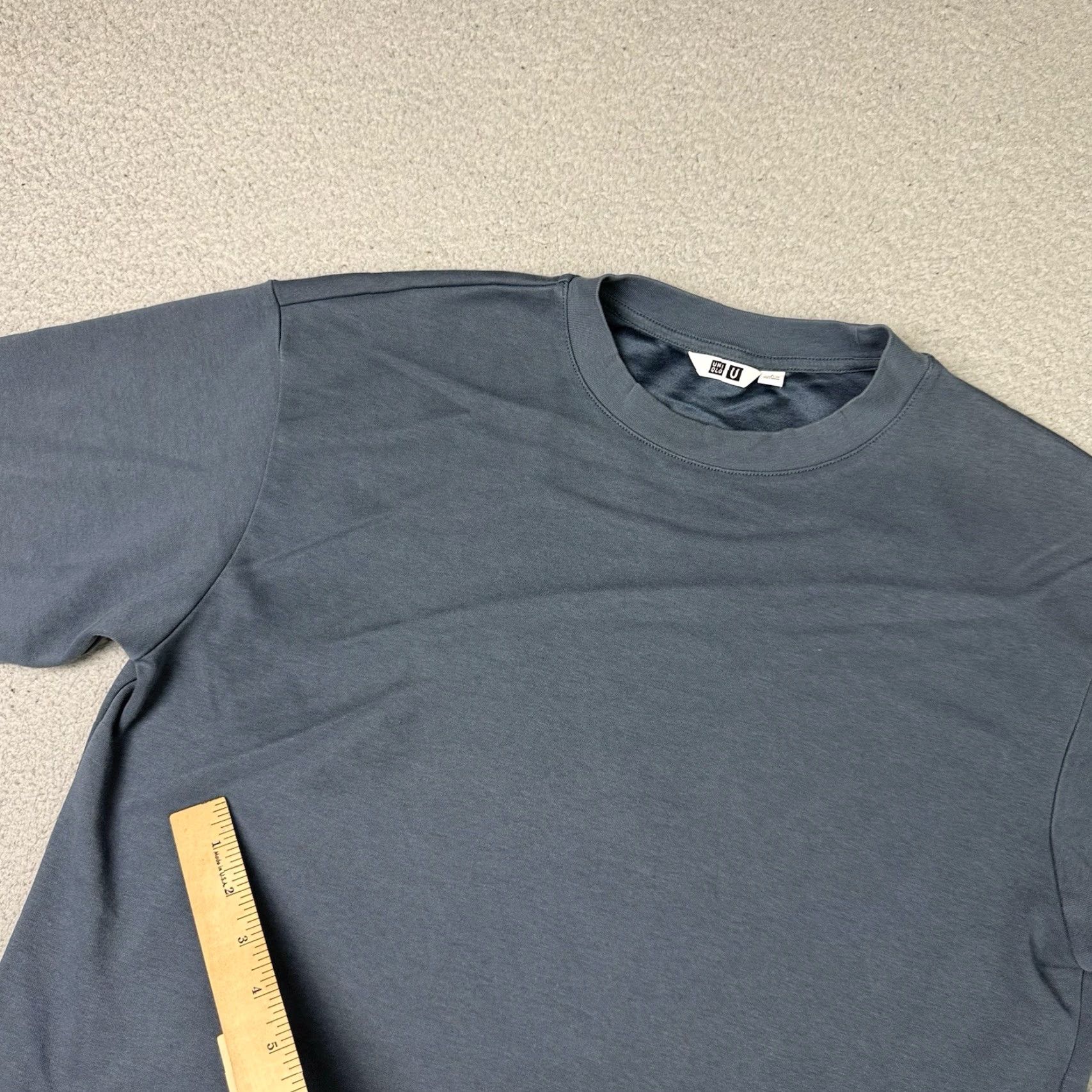 Uniqlo Uniqlo Shirt Mens S Blue U AIRism Oversized Casual Short Sleeve Essential T-Shirt Shirt City Colorful Outdoor Womens Men not applicable Size US S / EU 44-46 / 1 - 4 Thumbnail