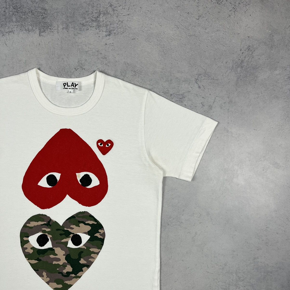Comme des Garcons Ladies Comme Des Garçons Double Heart big logo T shirt Size L / US 10 / IT 46 - 3 Thumbnail
