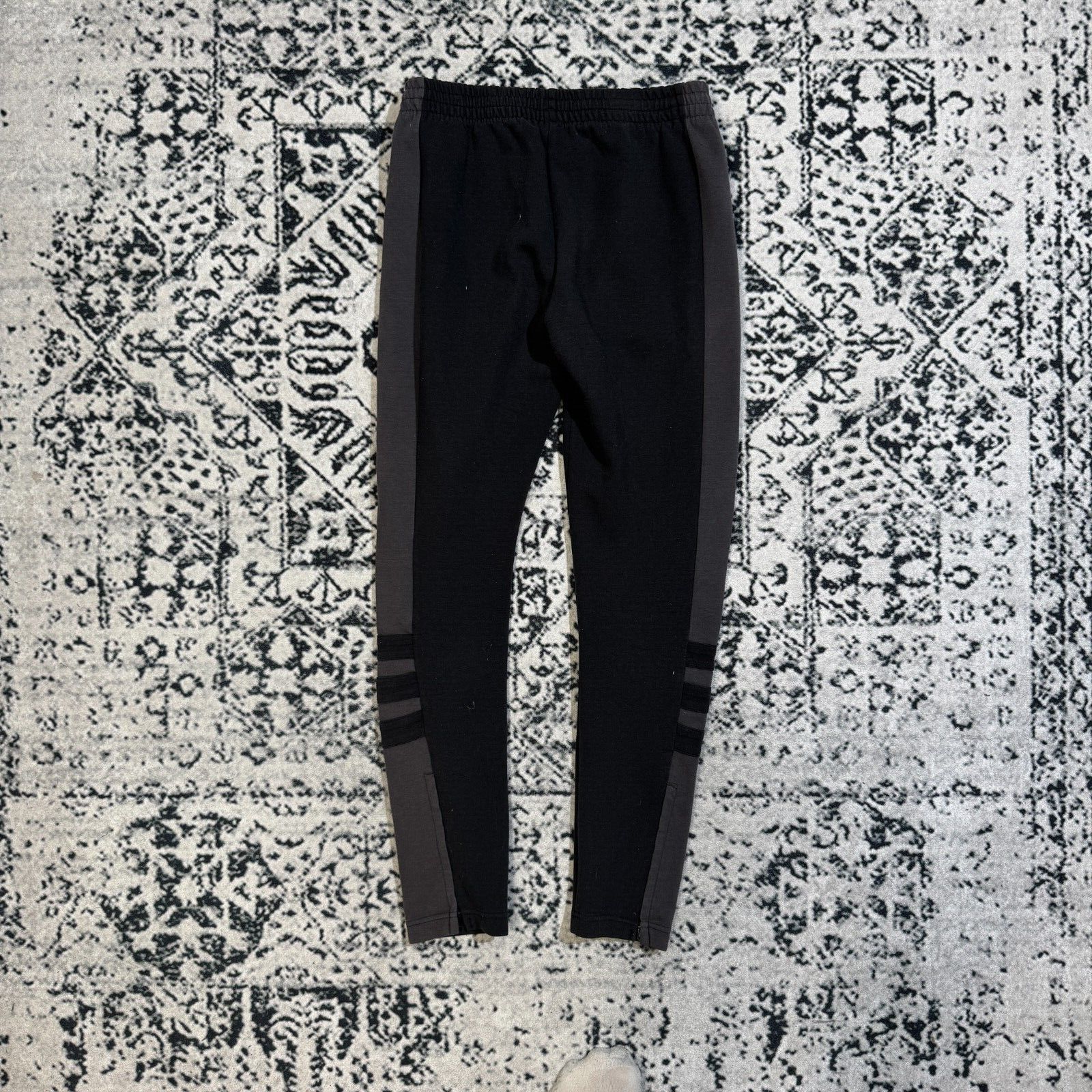 Adidas Vintage Adidas Unisex Black Cotton Sweatpants Size S Y2K Size US 29 - 8 Thumbnail