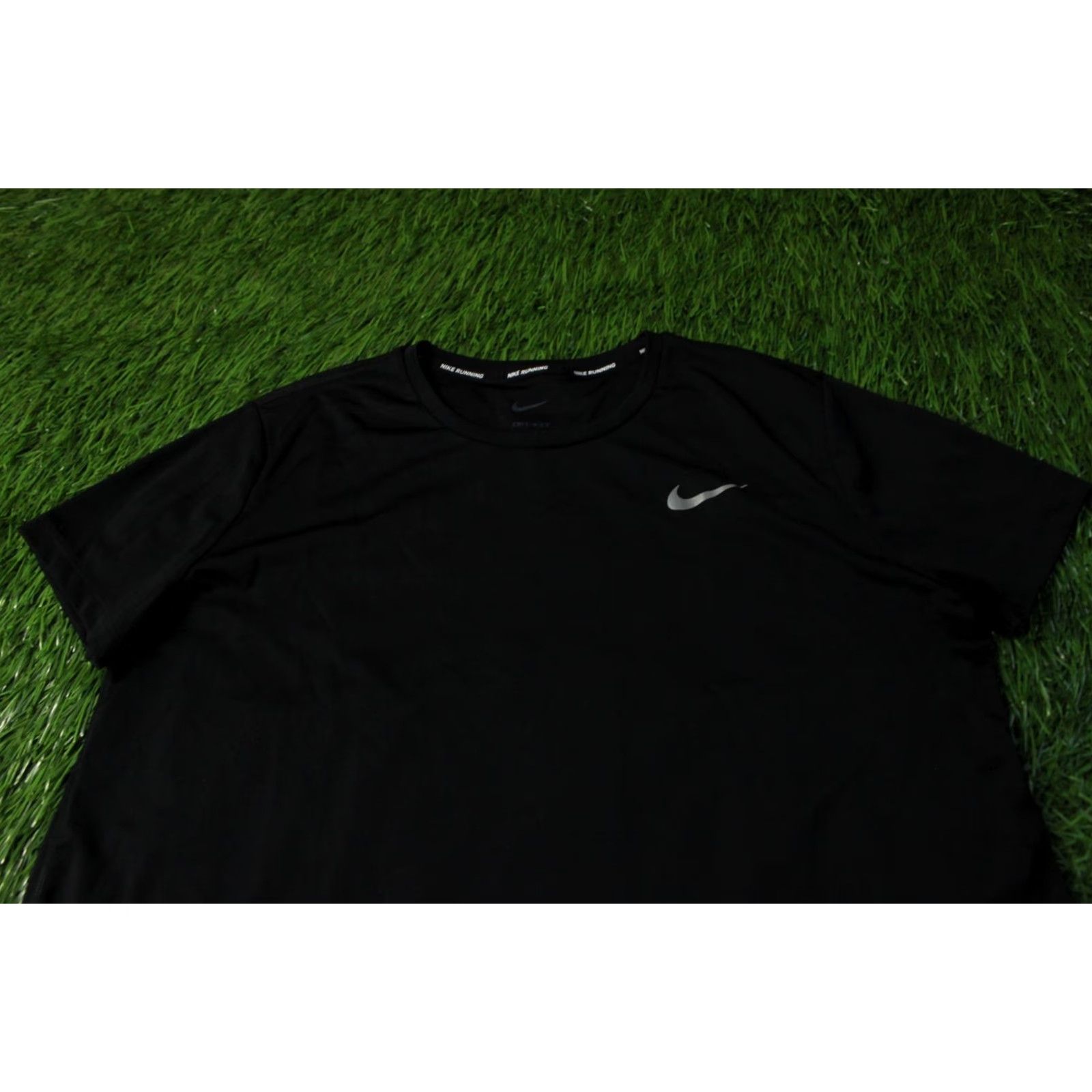 Nike Nike Running Miler Dri-FIT Shirt Women L Jersey Black 2025 Training Short Sleeve Reflective Logo Nike Dri-FIT Womens L Size L / US 10 / IT 46 - 2 Thumbnail