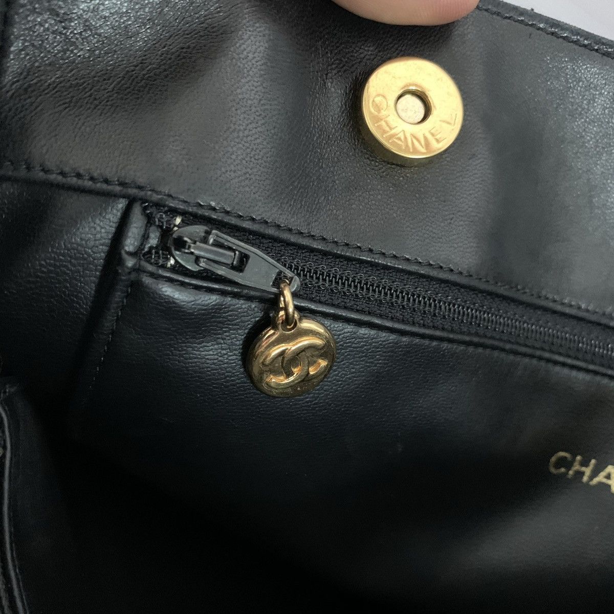 Chanel Chanel Lambskin Vintage Shoulder Bag Size ONE SIZE - 17 Thumbnail