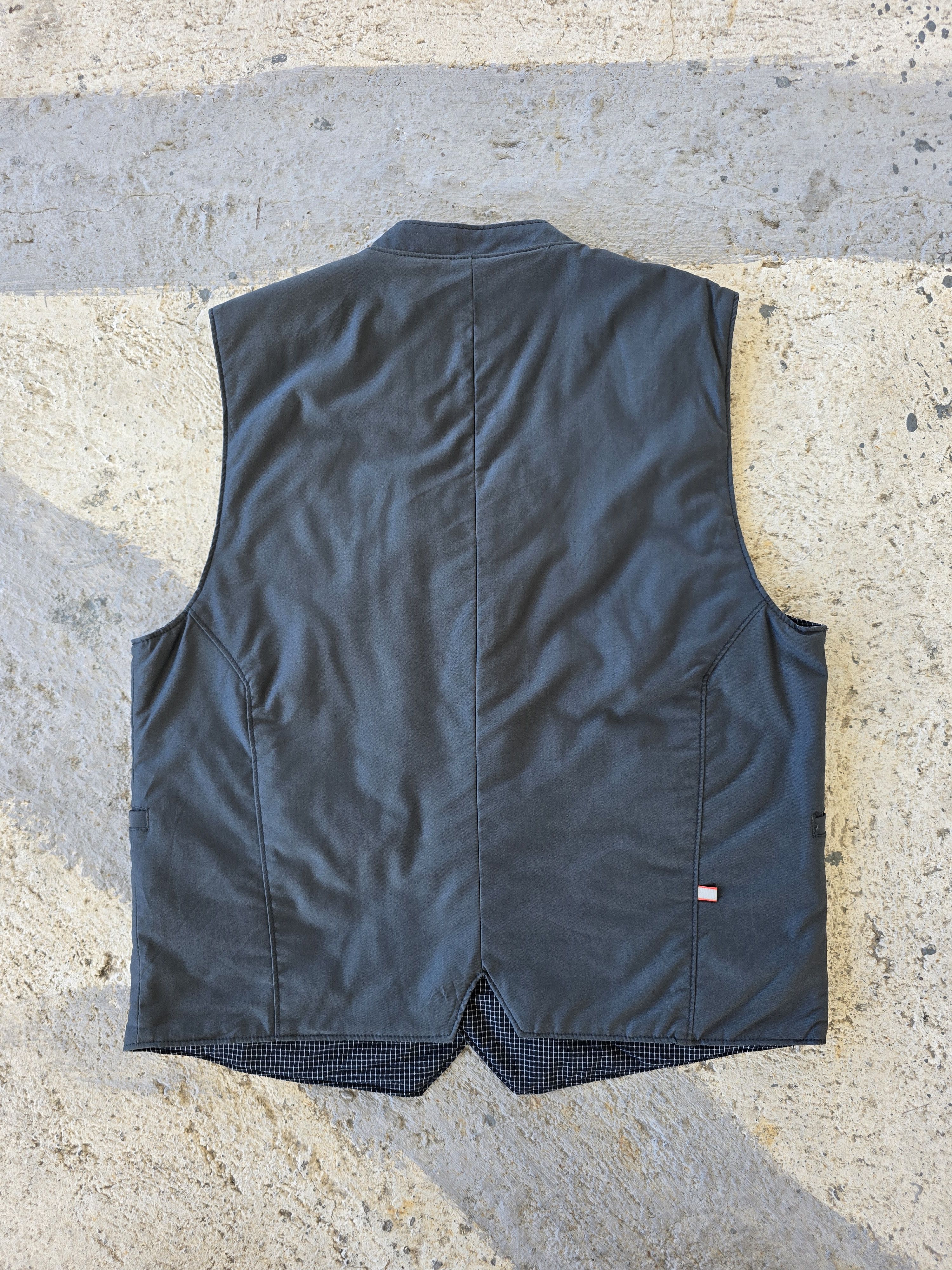 Oakley SAMPLE Vintage Tactical Icon Vest Size US L / EU 52-54 / 3 - 7 Thumbnail