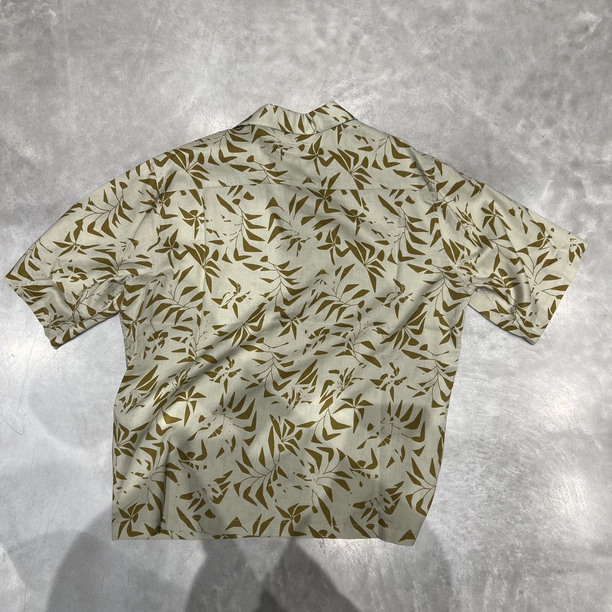 Saint Laurent Paris Saint Laurent Short Sleeve Shirt in Large Size US L / EU 52-54 / 3 - 2 Thumbnail