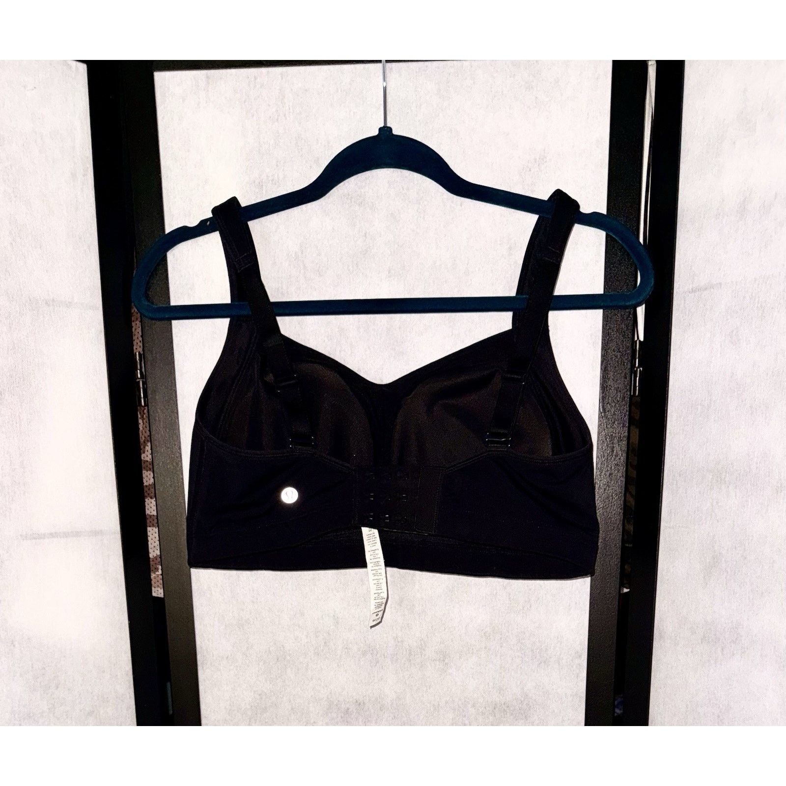 Lululemon Lululemon Black High Support Sports Bra Adj Straps 36DD Size ONE SIZE - 2 Thumbnail