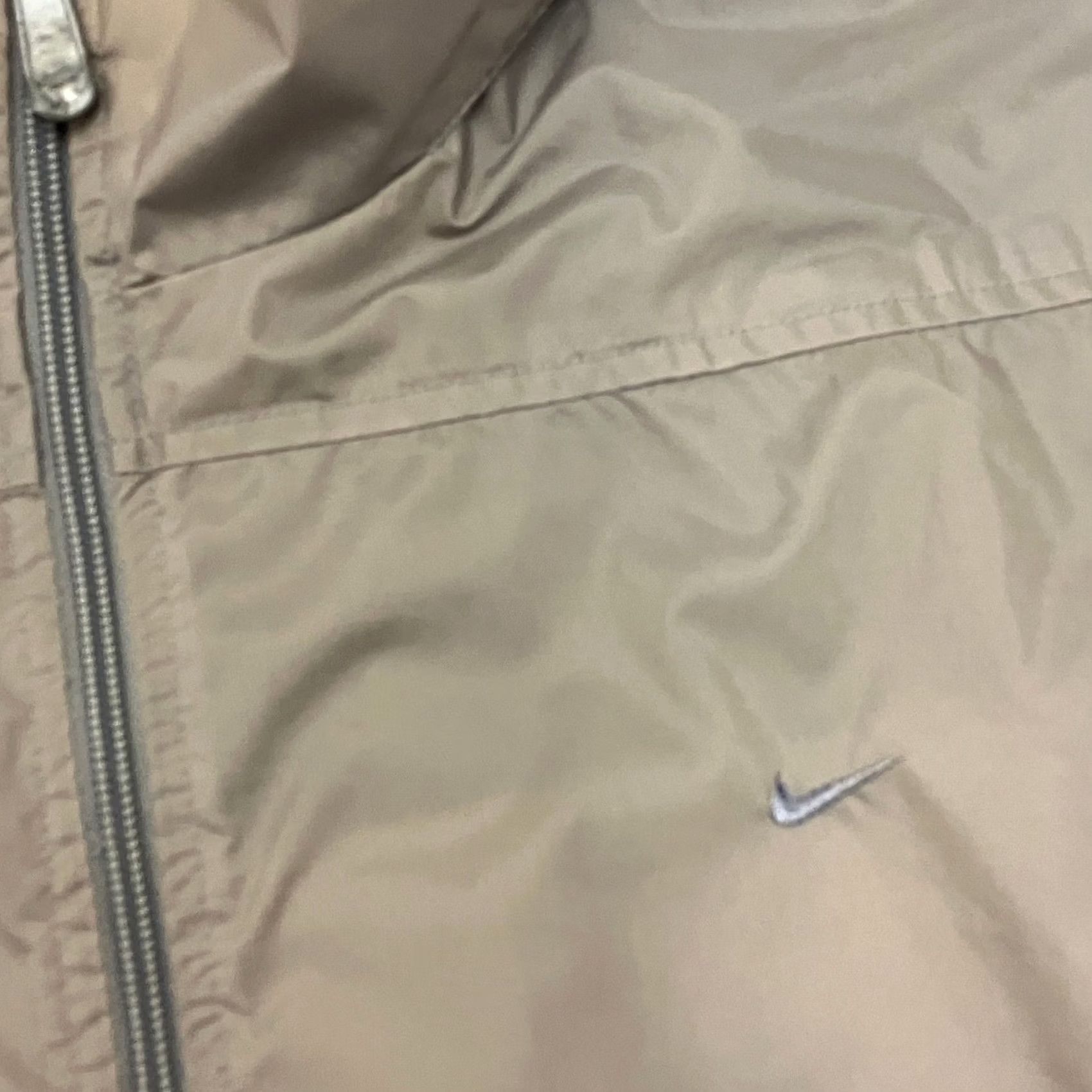Nike VINTAGE Nike Windbreaker Jacket Mens M Beige Grey Full Zip Windbreaker Size US M / EU 48-50 / 2 - 2 Thumbnail