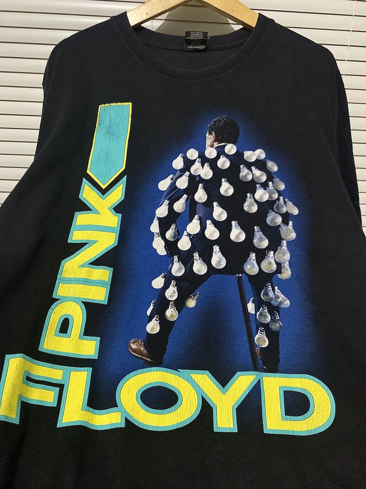 Band Tees Pink Floyd 1989 "Delicate Sound of Thunder" Europe Tour Tee Size US L / EU 52-54 / 3 - 2 Thumbnail