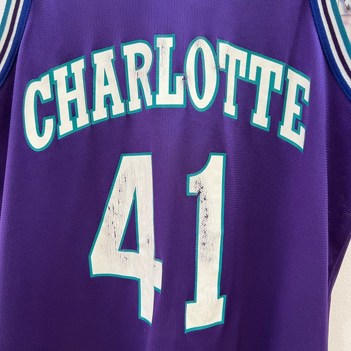 Champion × NBA × Vintage Vintage Charlotte Hornets 95-96 Alternate Champion Jersey Size US L / EU 52-54 / 3 - 3 Thumbnail