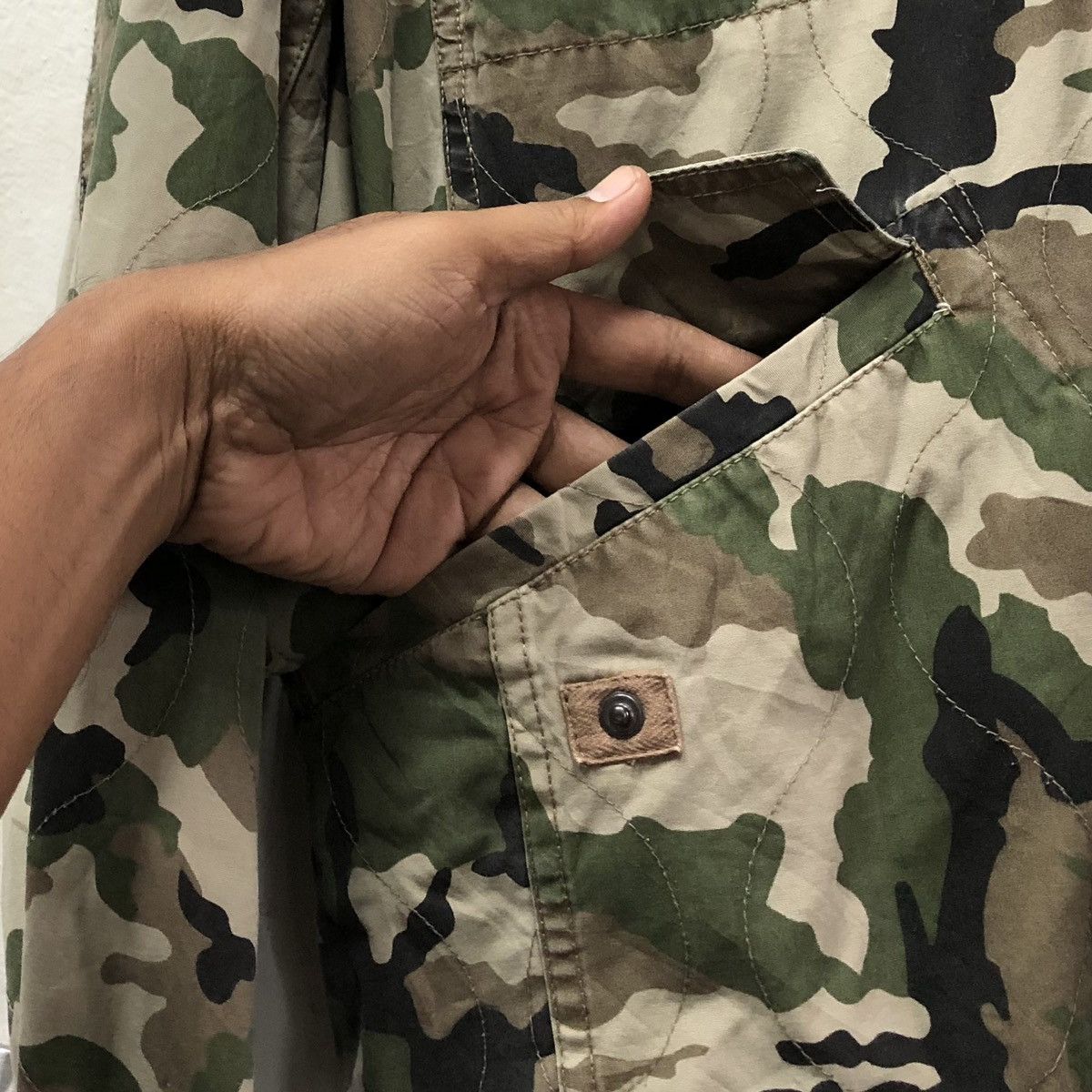 Avirex Vintage Avirex Armed Forces Army Camo Military Bomber Jacket Size US XL / EU 56 / 4 - 13 Thumbnail