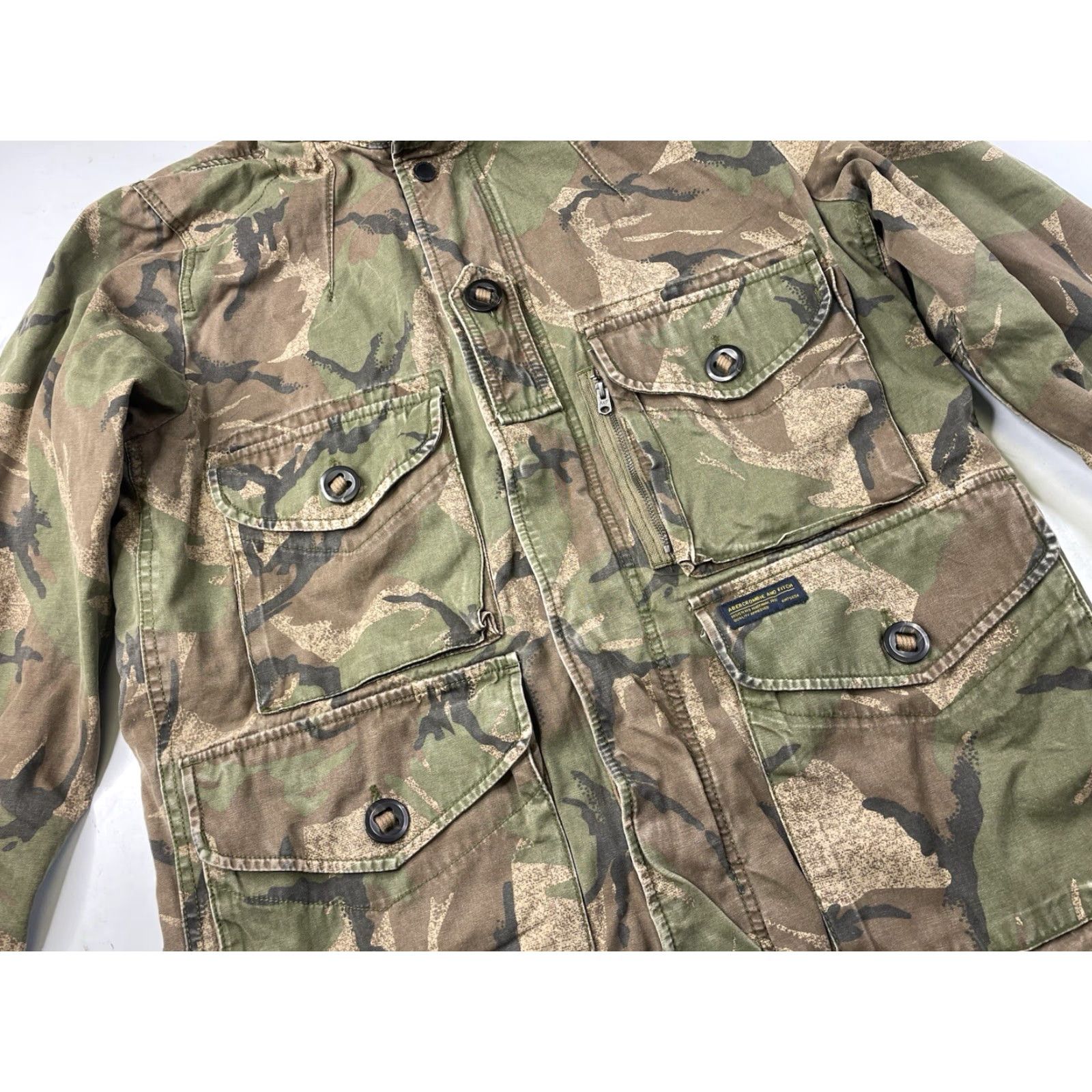 Abercrombie & Fitch Abercrombie & Fitch Camouflage Jacket Insulated Hooded Men’s Medium A&F Colorful Water resistant Multicolor Camouflage Jacket Insulated Men’s M Size US M / EU 48-50 / 2 - 3 Thumbnail