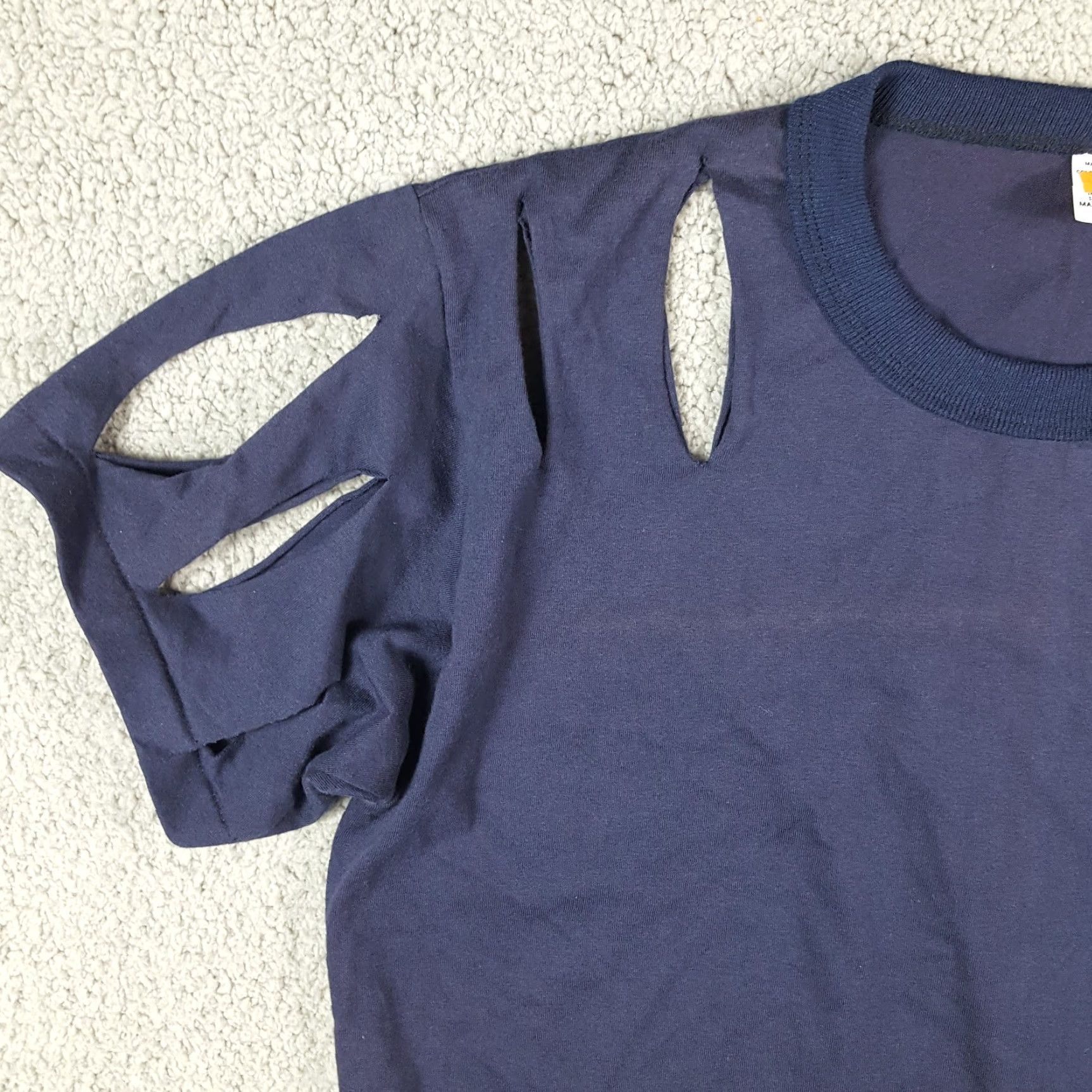 Thrasher VINTAGE Faded Women's T-Shirt Short Sleeve 90s Grunge Rock Casual Large Blue Size L / US 10 / IT 46 - 4 Thumbnail
