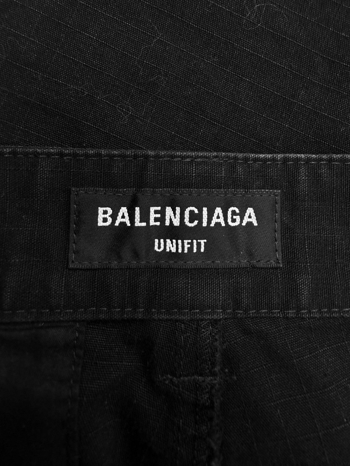 Balenciaga AW22 Balenciaga Multi Pocket Black Convertible Cargo Pants Size US 32 / EU 48 - 2 Thumbnail