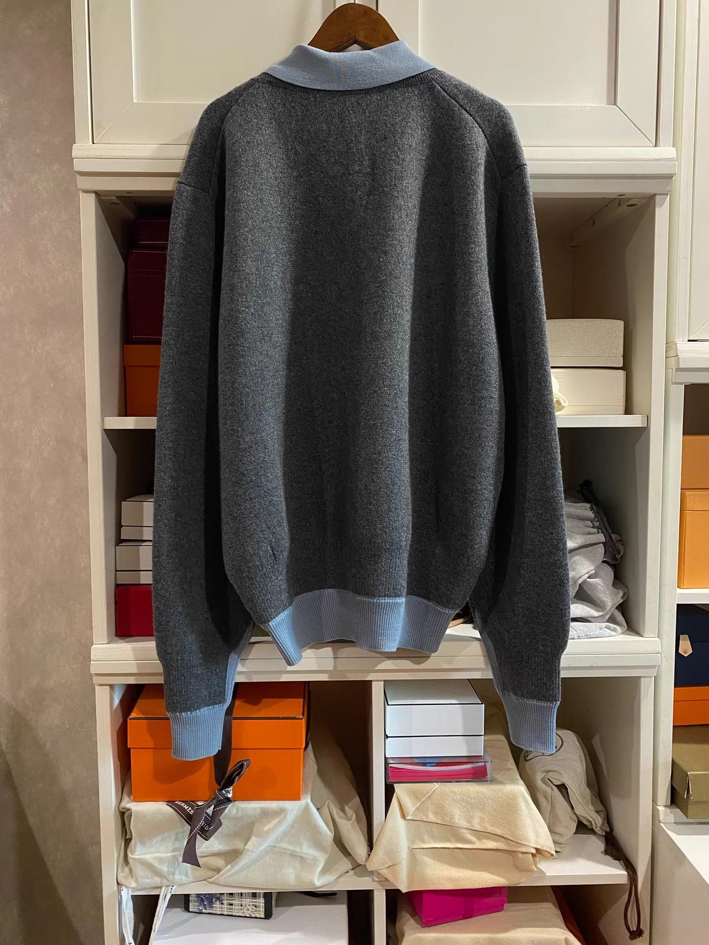 Miu Miu MIU MIU Unisex Cashmere & Wool Blend Two-Tone Sweater Size XS / US 0-2 / IT 36-38 - 2 Thumbnail