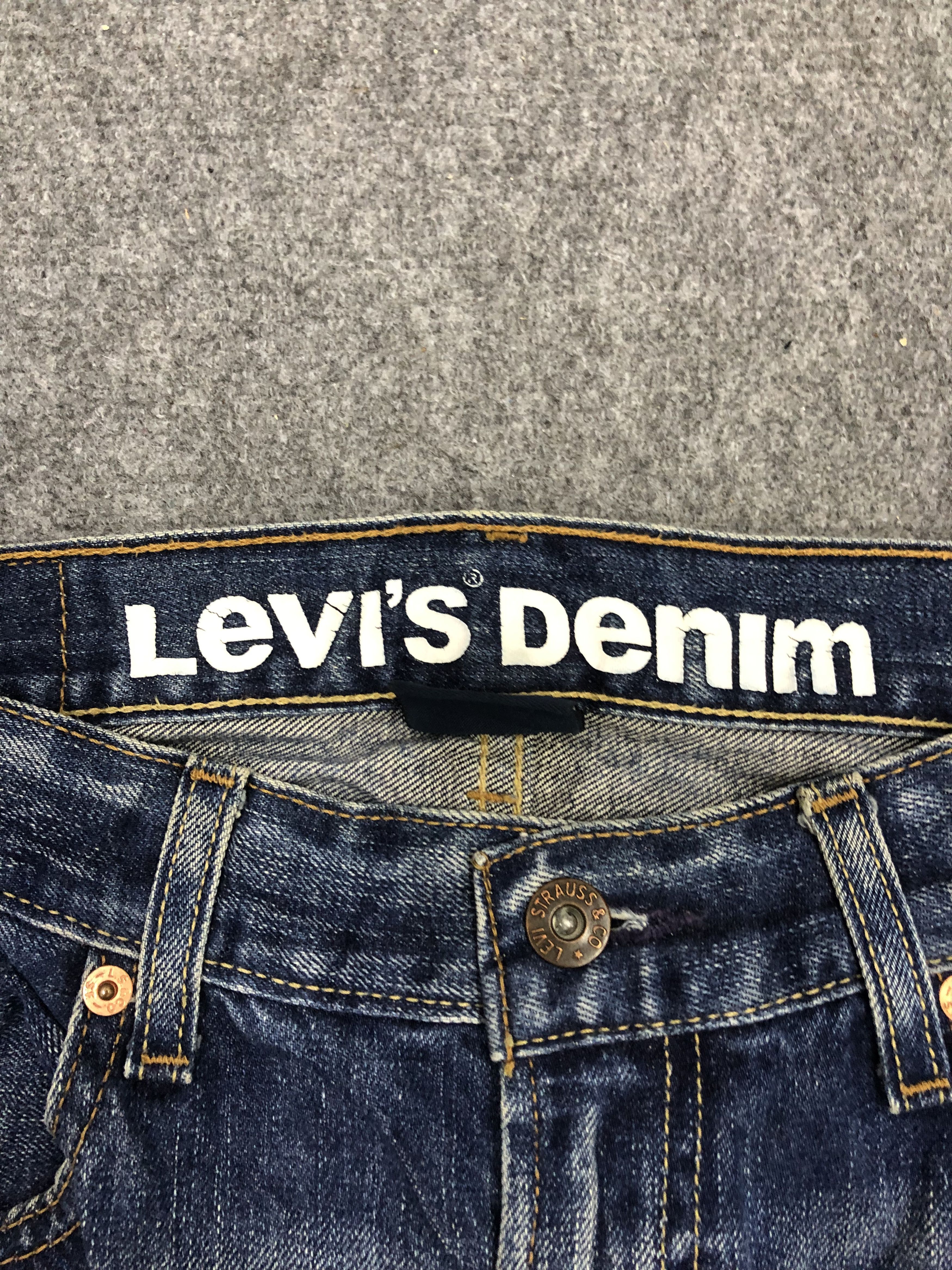 Levi's Vintage Sun Faded Levis Signature Jeans DP1122 Size US 31 - 8 Thumbnail