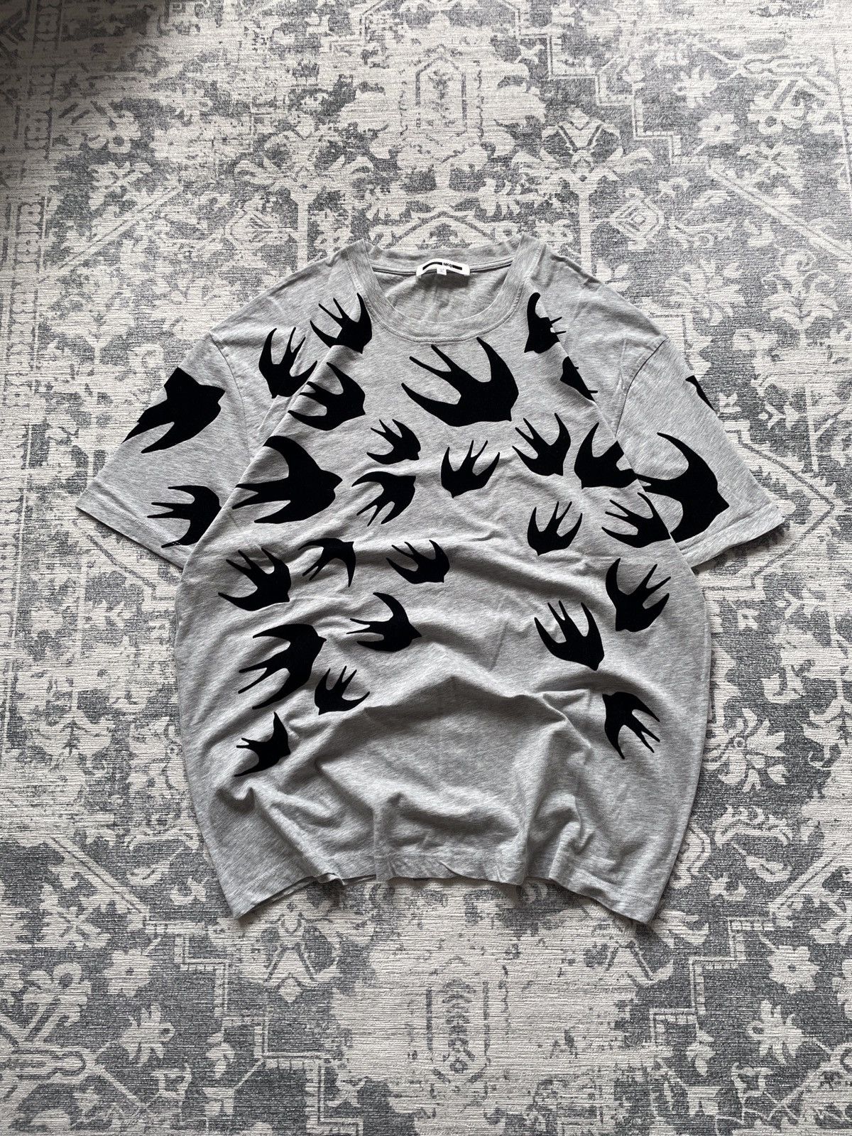 💥RARE MCQ by Alexander Mcqueen Overprint Velour Birds Tshirt