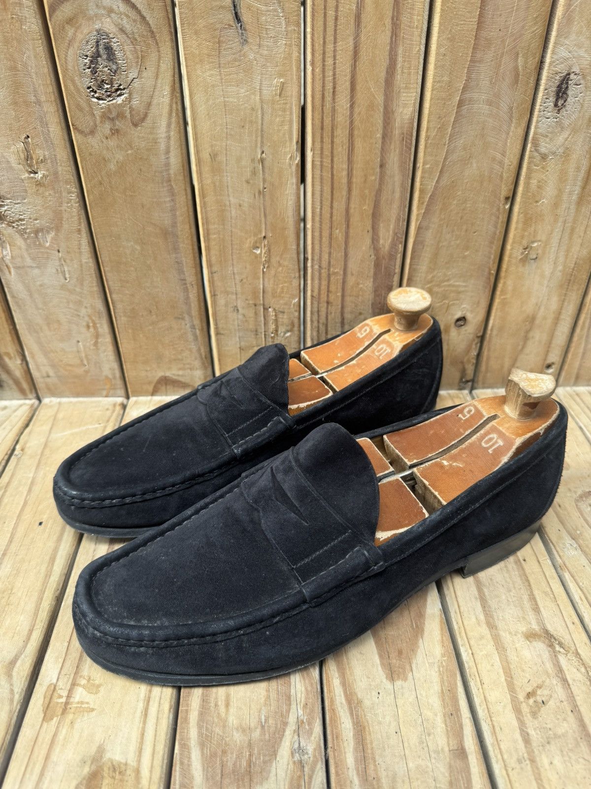 Church's Church’s Men’s suede leather black penny loafers UK 9.5 F Size US 10.5 / EU 43-44 - 1 Thumbnail