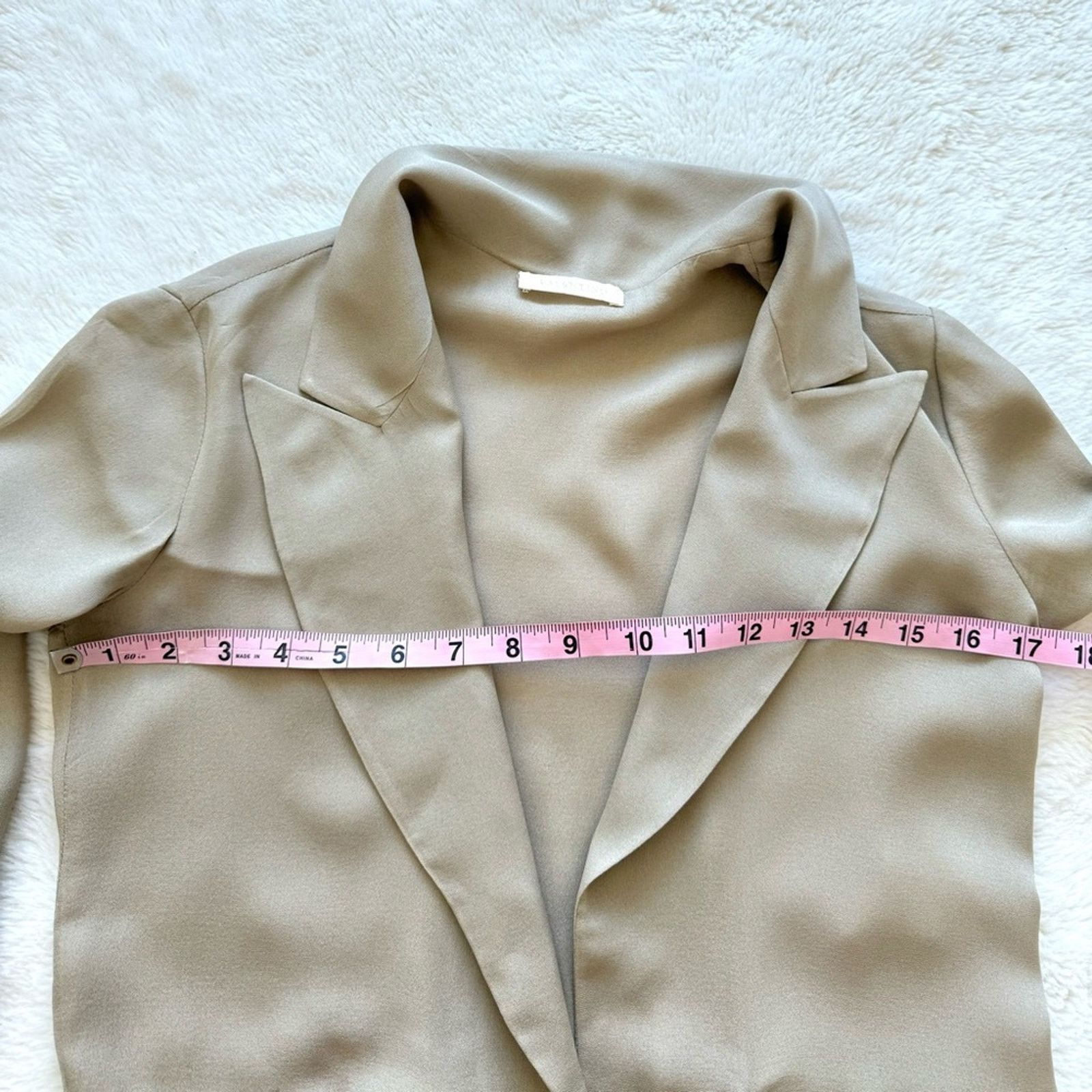 Valentino Valentino women silk jacket size 4 US Authentic Retail 850$ Size S / US 4 / IT 40 - 7 Thumbnail