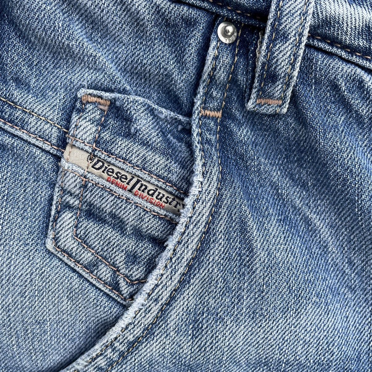 Diesel Vintage Diesel Jeans W26xL32 Old Money Style USA 90s Y2K Size US 26 / EU 42 - 11 Thumbnail