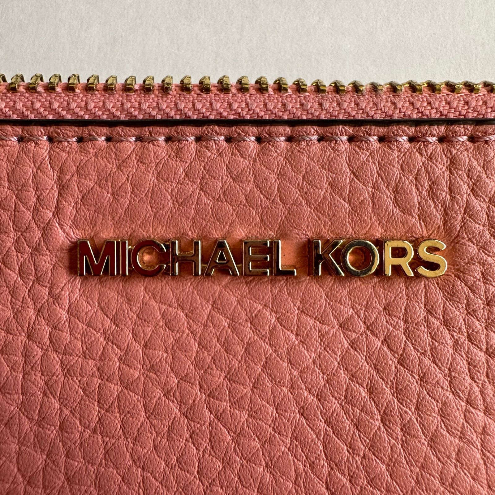 Michael Kors NWOT MICHAEL KORS Light Pink Leather Wristlet Clutch Size ONE SIZE - 3 Thumbnail