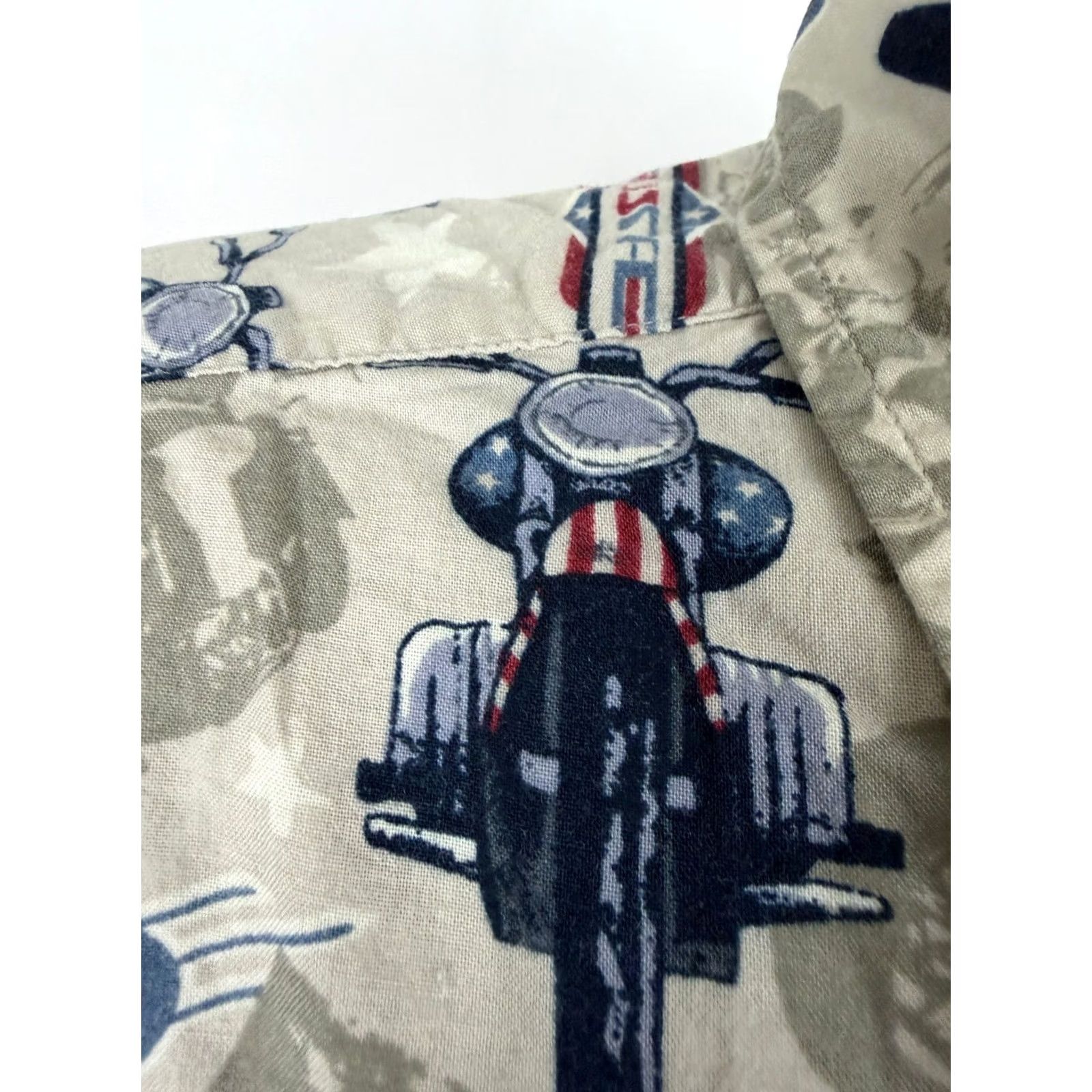 Croft & Barrow VINTAGE Croft & Barrow Motorcycle Shirt Men L Beige Short Sleeve Button-Up 90s Biker American Flag Casual Vintage 90s Men L Shirts Size US L / EU 52-54 / 3 - 5 Thumbnail
