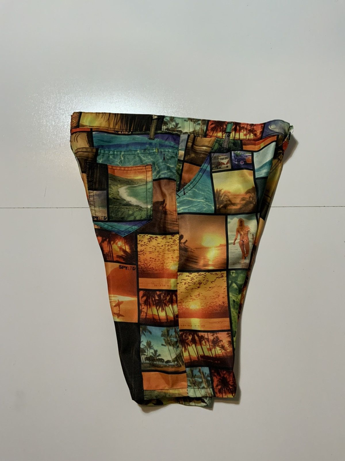 Other Spy LTD Photo Film Roll Beach Surf 10” Inseam AOP Shorts Size US 36 / EU 52 - 2 Thumbnail