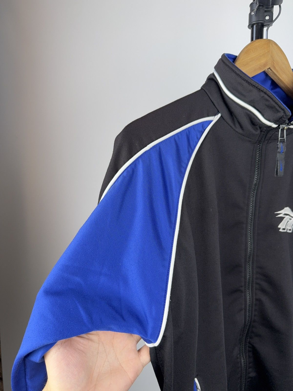 Reebok Vintage 90s Reebok Vector Logo Track Jacket Black Blue Size US S / EU 44-46 / 1 - 4 Thumbnail