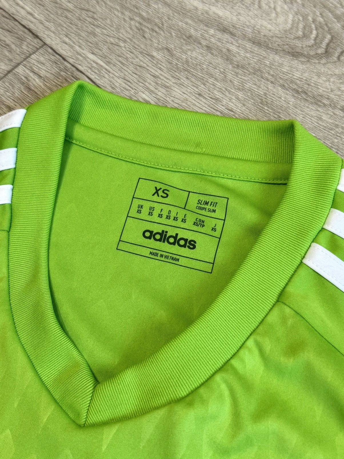 Adidas 🔷Adidas Manchester United 2023/24 Goalkeeper Soccer jersey🔷 Size US XS / EU 42 / 0 - 4 Thumbnail