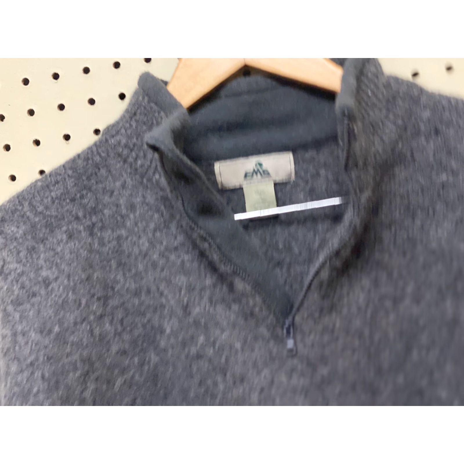 Eastern Mountain Sports **Eastern Mountain Sports Mens Sweater Jacket 1/4 Zip Grey Small** User: Eastern Mountain Sports Mens 1/4 Zip Grey Sweater Jacket Small ** Size S / US 4 / IT 40 - 4 Thumbnail