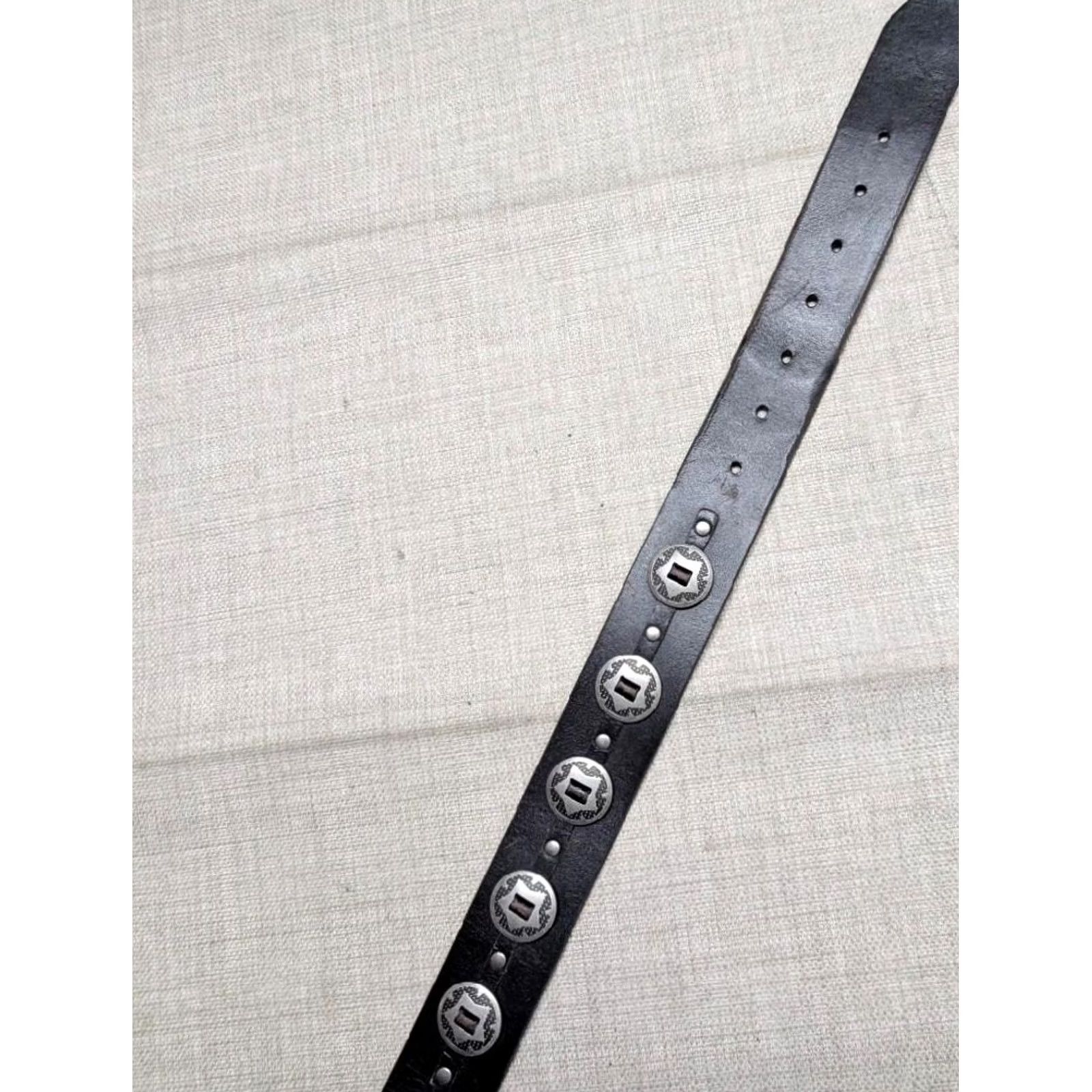 Vintage VINTAGE studded belt CONCHO western 32 black leather COWHIDE motorcycle belt Men XS? Size 32 - 5 Thumbnail