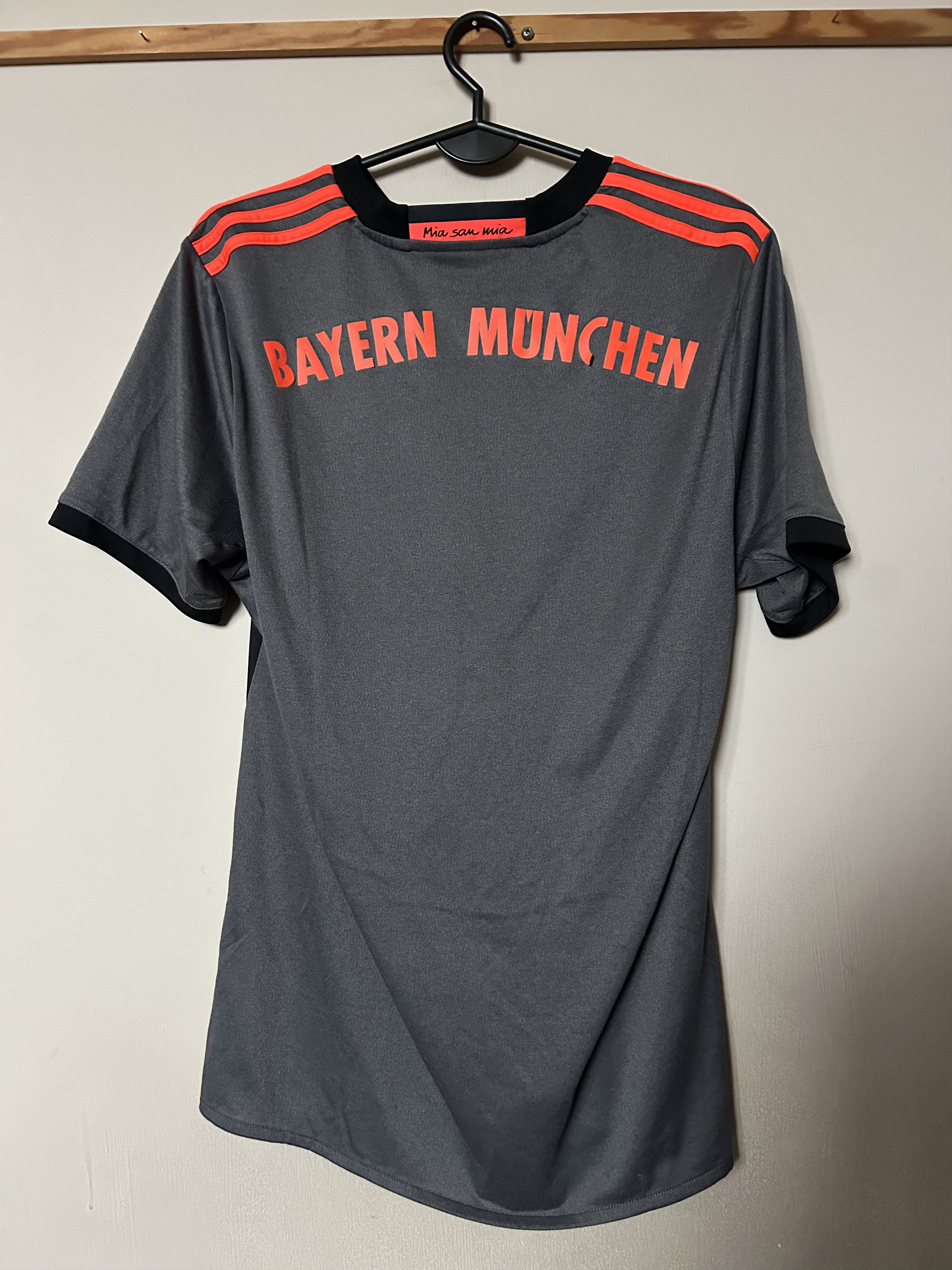 Adidas Shirt BAYERN MUNICH F.C. 2016 - 2017 - Adidas - M - UNIQUE Size US M / EU 48-50 / 2 - 2 Thumbnail