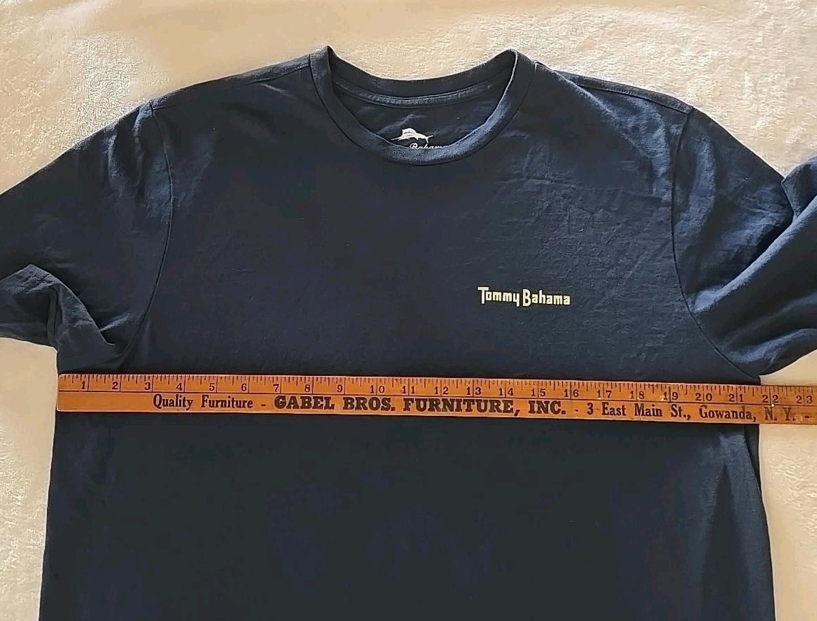 Tommy Bahama Tommy Bahama Men's Medium T-Shirt Blue Friends in Mow Places Size US M / EU 48-50 / 2 - 4 Thumbnail