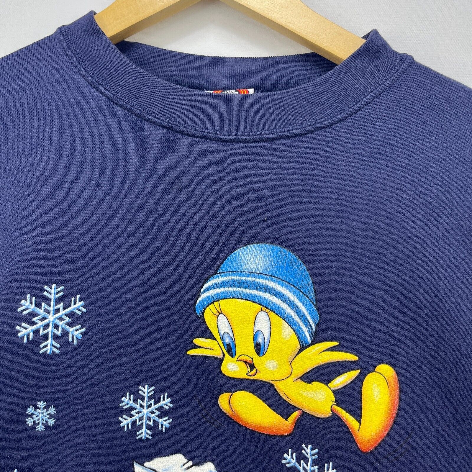 Vintage Vintage '90s Tweety Bird Looney Tunes Winter Christmas Large Size US L / EU 52-54 / 3 - 3 Thumbnail
