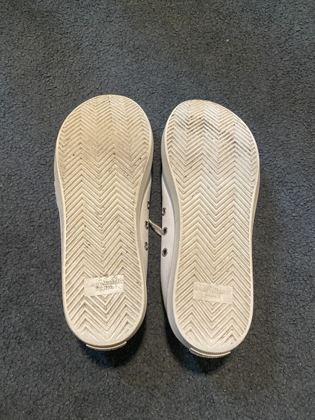 Designer × Saint Laurent Paris × Yves Saint Laurent SAINT LAURENT MALIBU LACE UP SNEAKERS Size US 9 / EU 42 - 6 Thumbnail