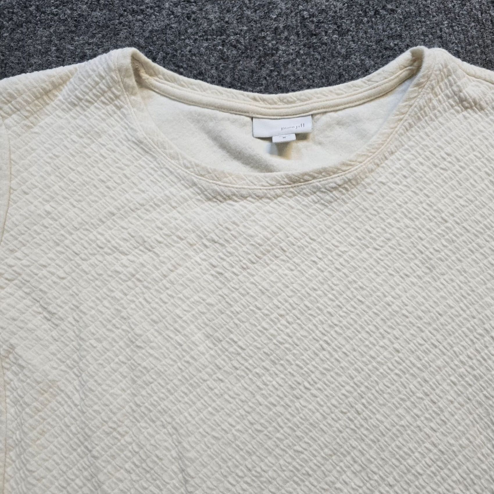 J. Jill J. Jill Shirt Women Medium White Texture Embossed Pocket Long Sleeve Basic Casual Size M / US 6-8 / IT 42-44 - 2 Thumbnail