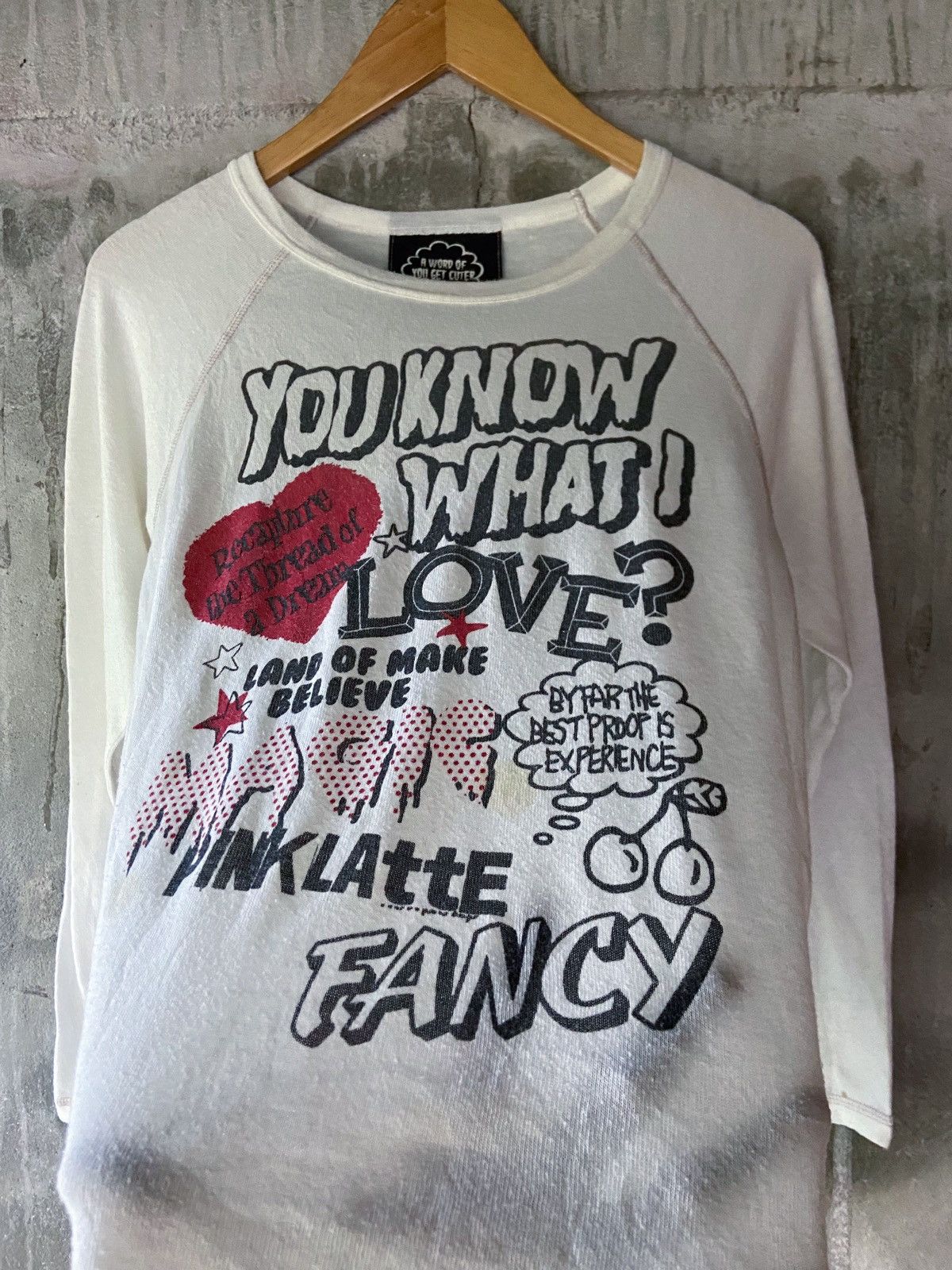 Hysteric Glamour YOU KNOW WHAT I LOVE? LAND OF MAKE BELIEVE LONG SLEEVE Size US S / EU 44-46 / 1 - 3 Thumbnail