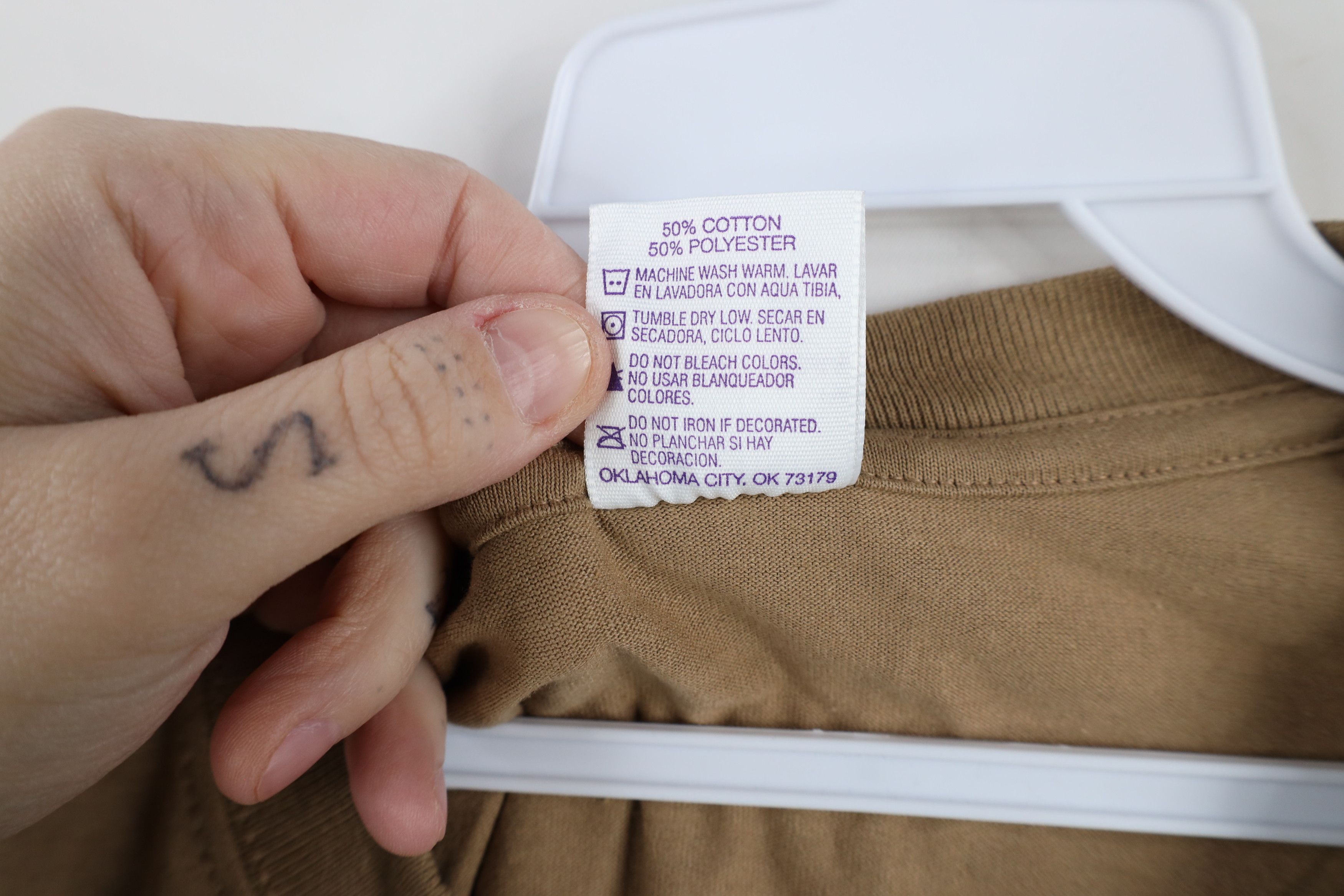 Vintage Vintage 90s Streetwear Short Sleeve T-Shirt Beige Khaki Size US L / EU 52-54 / 3 - 5 Thumbnail