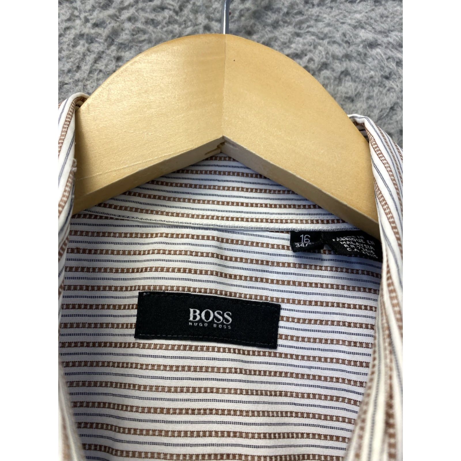 Hugo Boss VINTAGE Hugo Boss Dress Shirt Brown Striped Button Long Sleeve 16 34/35 Mens Regular Regular 16 Crimson? Size US L / EU 52-54 / 3 - 2 Thumbnail