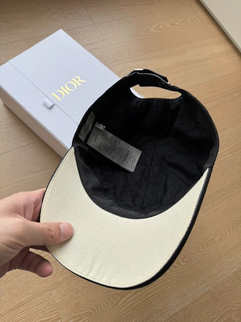 Dior Dior Hat and cap 2501-Nextarrow Size ONE SIZE - 2 Thumbnail