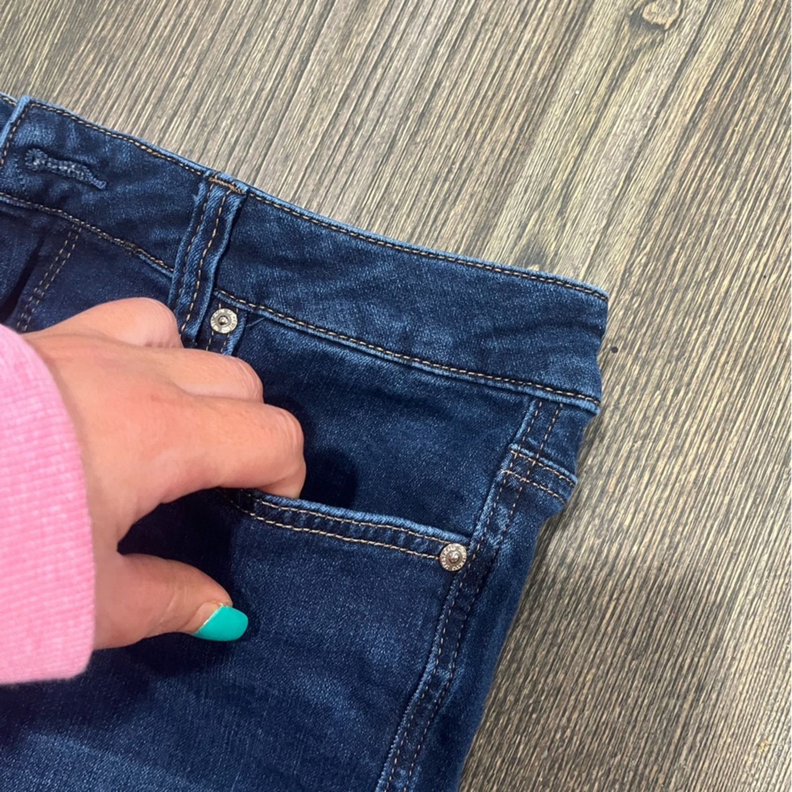 Vintage Seven7 Weekend Shorts Mid Rise Whisker Denim Stretch Size 6 Size 28" / US 6 / IT 42 - 4 Thumbnail