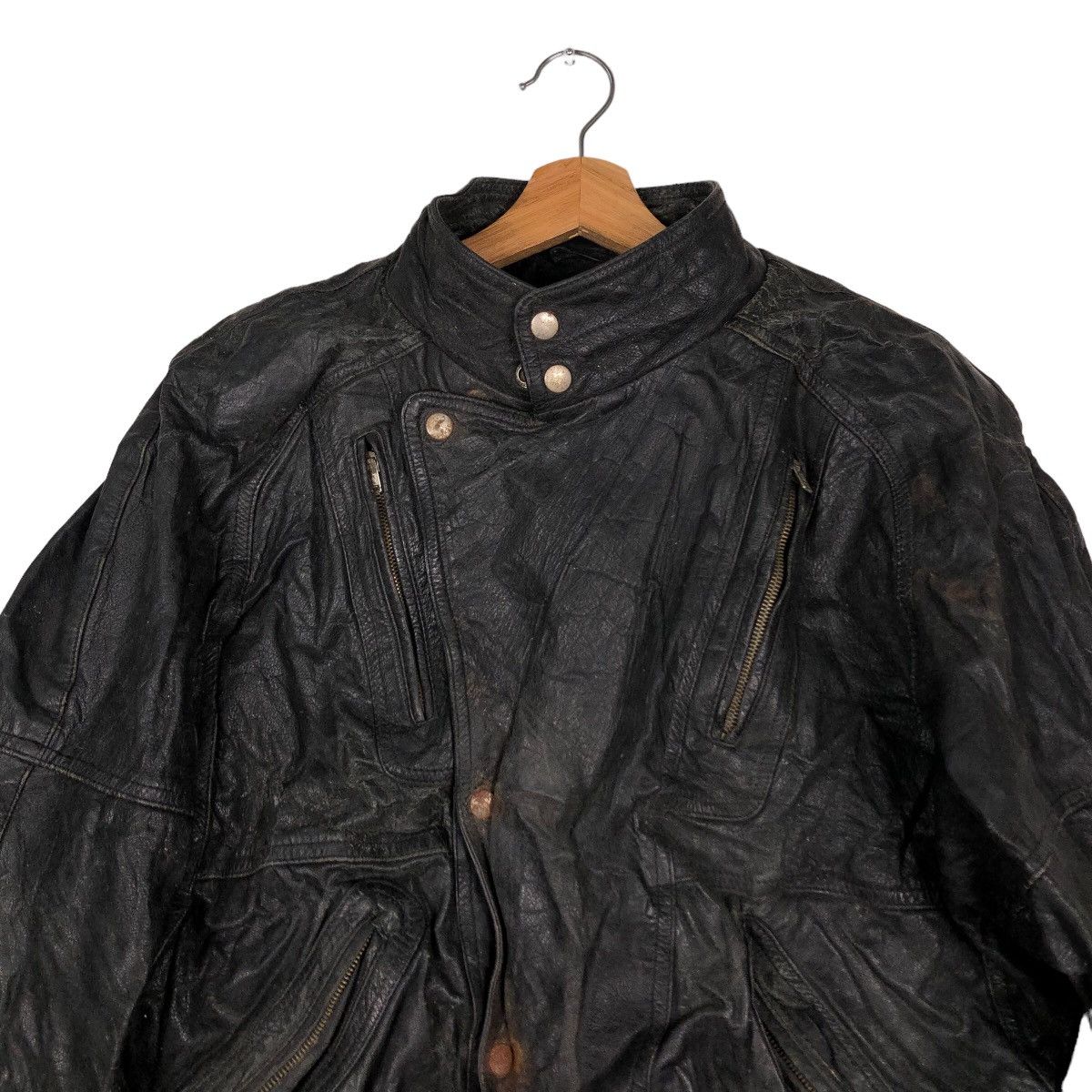 Japanese Brand Vintage Bomber Genuine Leather Jacket Sportwear IsseyMiyake Size US M / EU 48-50 / 2 - 3 Thumbnail