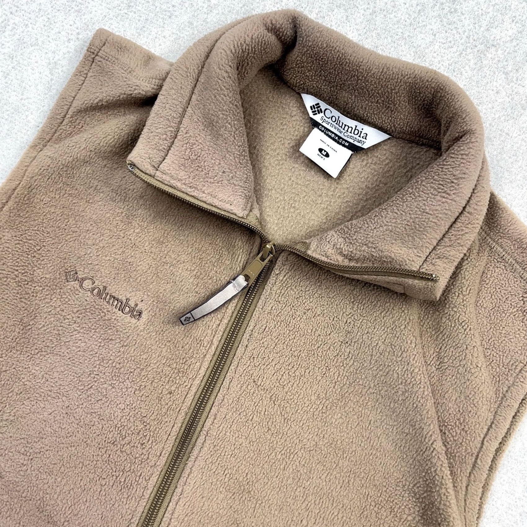 Vintage Columbia Vest Men M Tan Beige Fleece Full Zip Benton Springs Embroidered Logo Zipper Outdoors Casual Modern Outdoor Style Mens Size US M / EU 48-50 / 2 - 2 Thumbnail