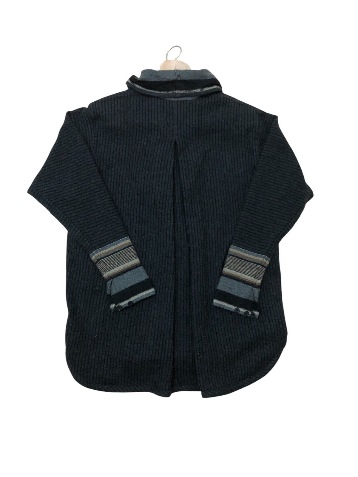 Issey Miyake × Vintage Vintage 70’s Issey Miyake Turtle Neck Sweaters Wool Size US L / EU 52-54 / 3 - 4 Thumbnail