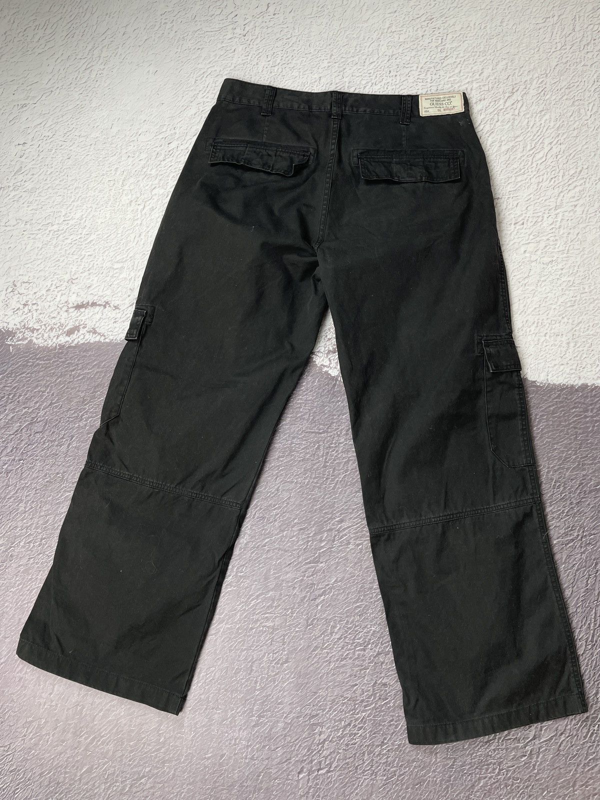 Guess × Vintage Guess USA vintage black faded utility cargo wide pants Size US 36 / EU 52 - 3 Thumbnail