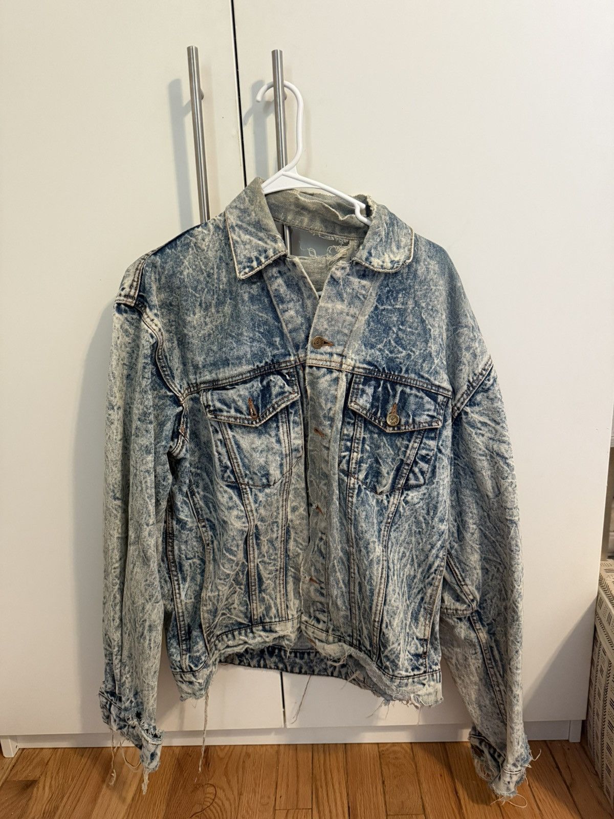 Guess 1982 guess denim jacket Size US L / EU 52-54 / 3 - 1 Thumbnail