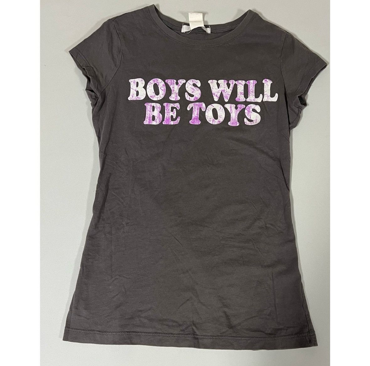 Vintage Gray ‘Boys Will Be Toys’ Graphic Tee T-Shirt Top Size S 💜✨ Size S / US 4 / IT 40 - 2 Thumbnail