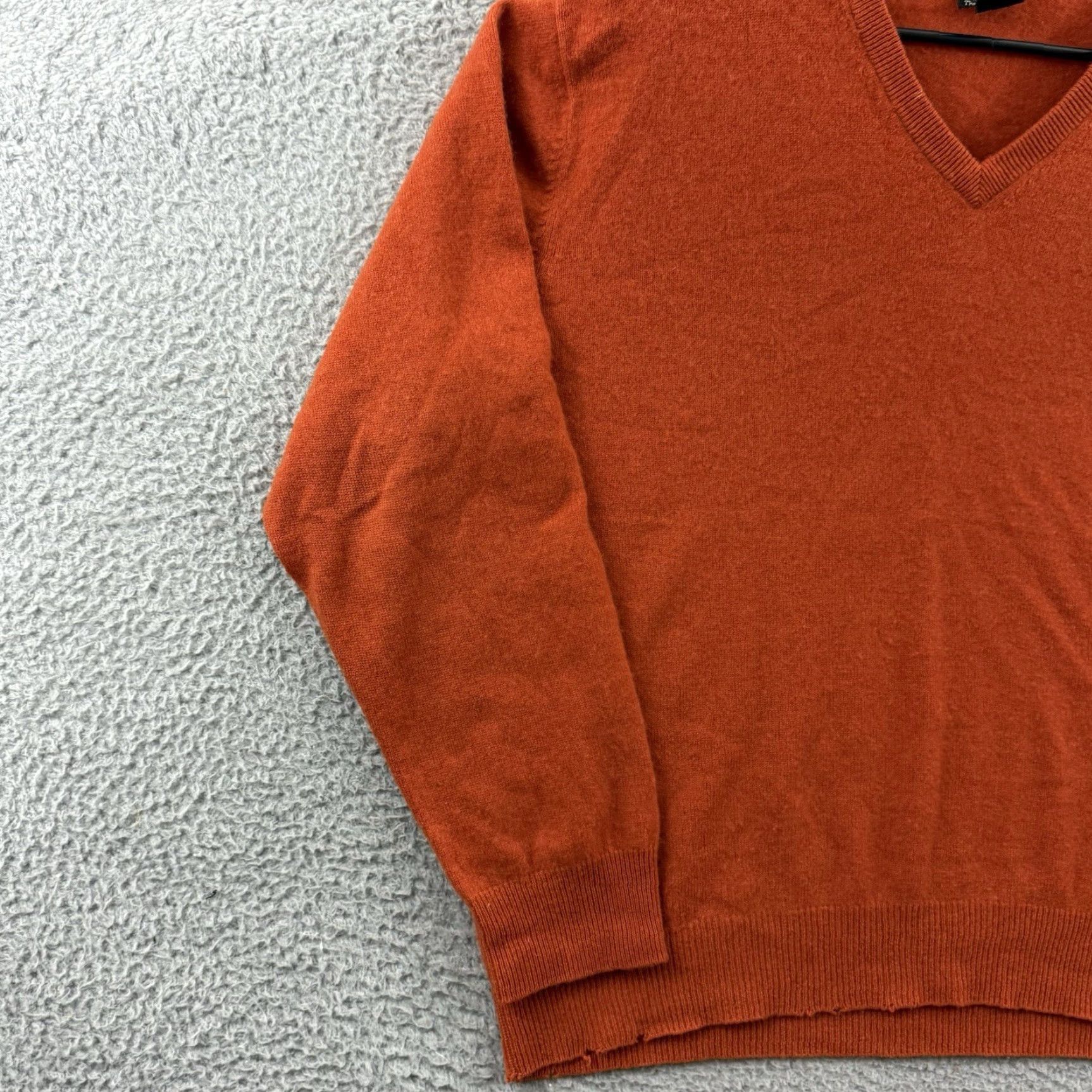 Vintage Jos A Bank Sweater Mens Large Orange Knit 100% Cashmere V Neck Pullover Preppy Size US L / EU 52-54 / 3 - 4 Thumbnail