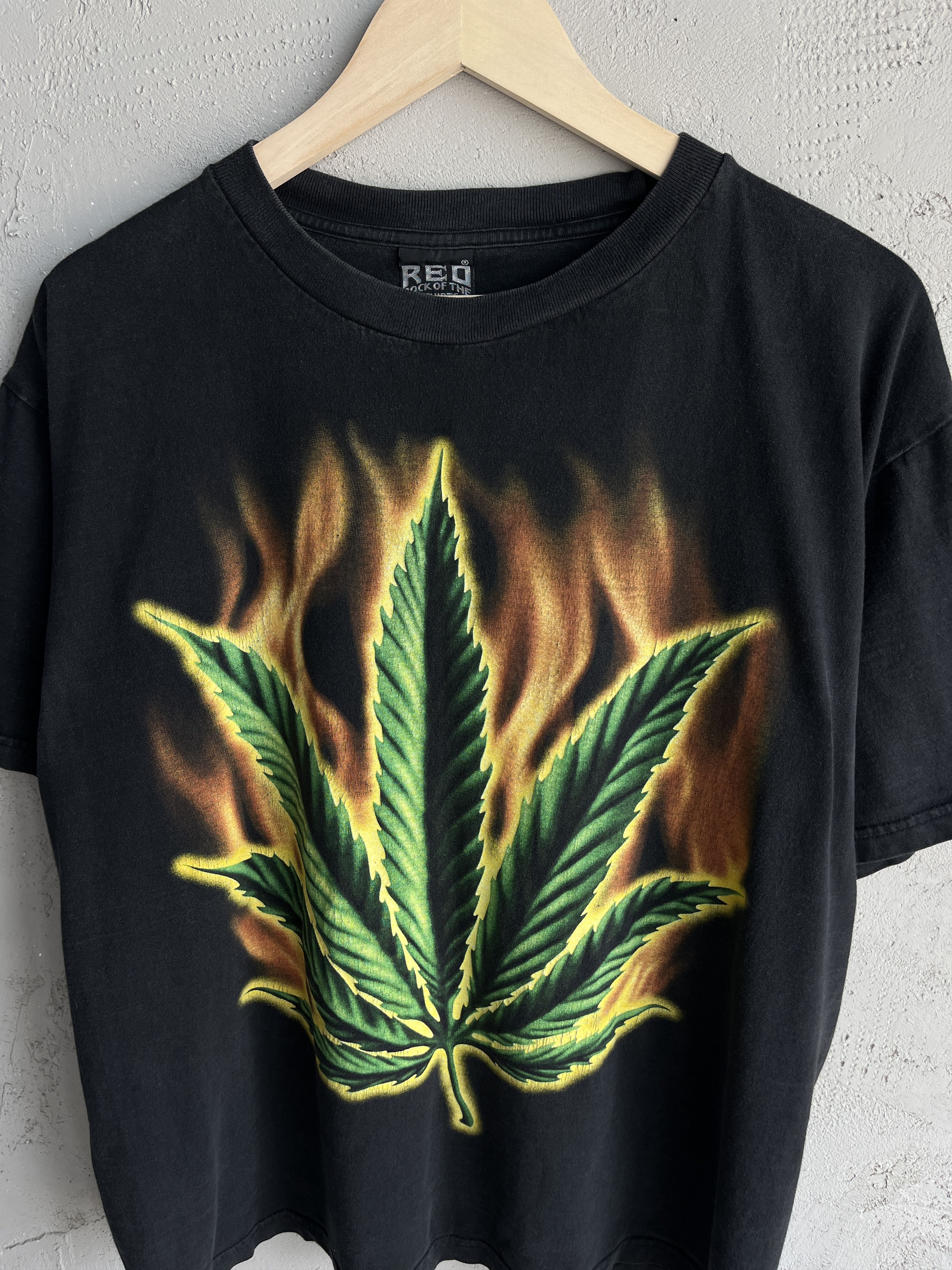 Band Tees × Vintage Vintage 90s Y2K Legalize It Marijuana Weed Drug T Shirt Size US L / EU 52-54 / 3 - 2 Thumbnail