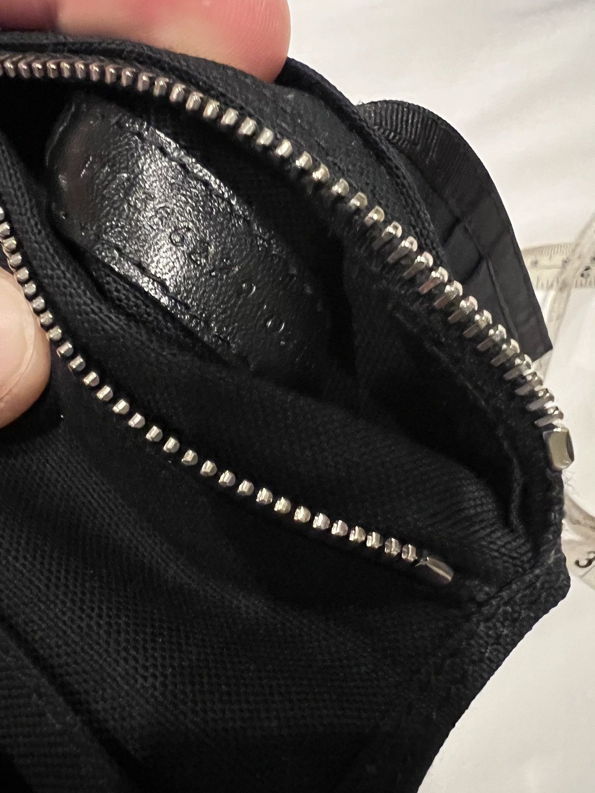 Saint Laurent Paris Saint Laurent mens camo chained wallet. $495 Size ONE SIZE - 5 Thumbnail