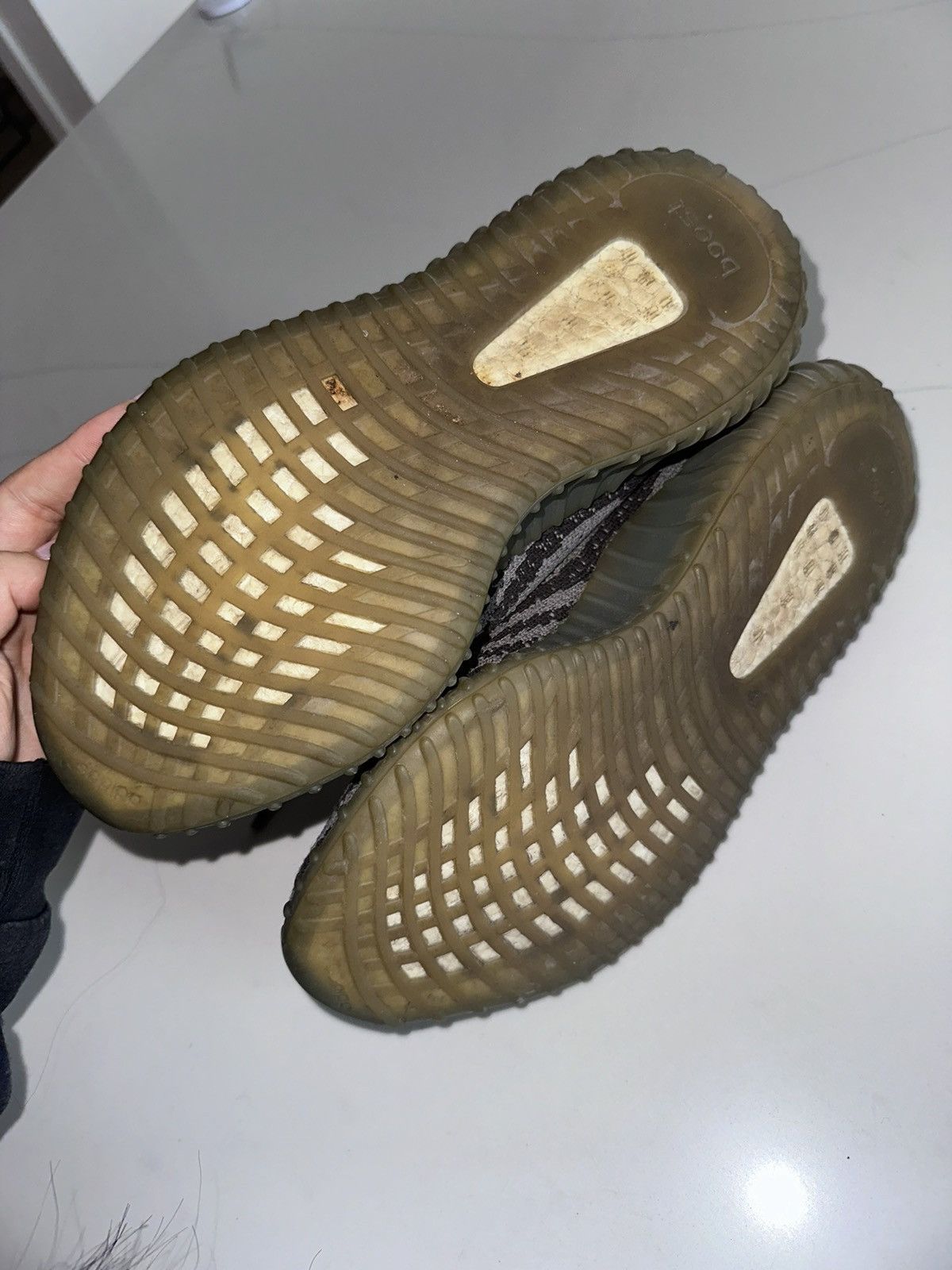 Yeezy ADIDAS YEEZY BOOST 350 V2 BELUGA 2.0 SIZE 7 Size US 7 / EU 40 - 5 Thumbnail