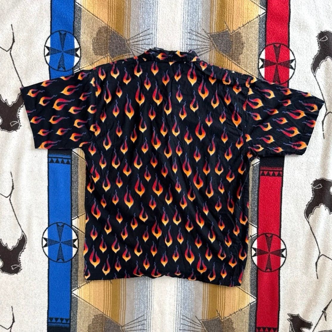 Vintage VINTAGE No Boundaries Flame Fire Button Up Shirt L Men Short Sleeve Graphic Print Y2K Grunge Skate Fire Theme 90s Womens? Size US L / EU 52-54 / 3 - 4 Thumbnail
